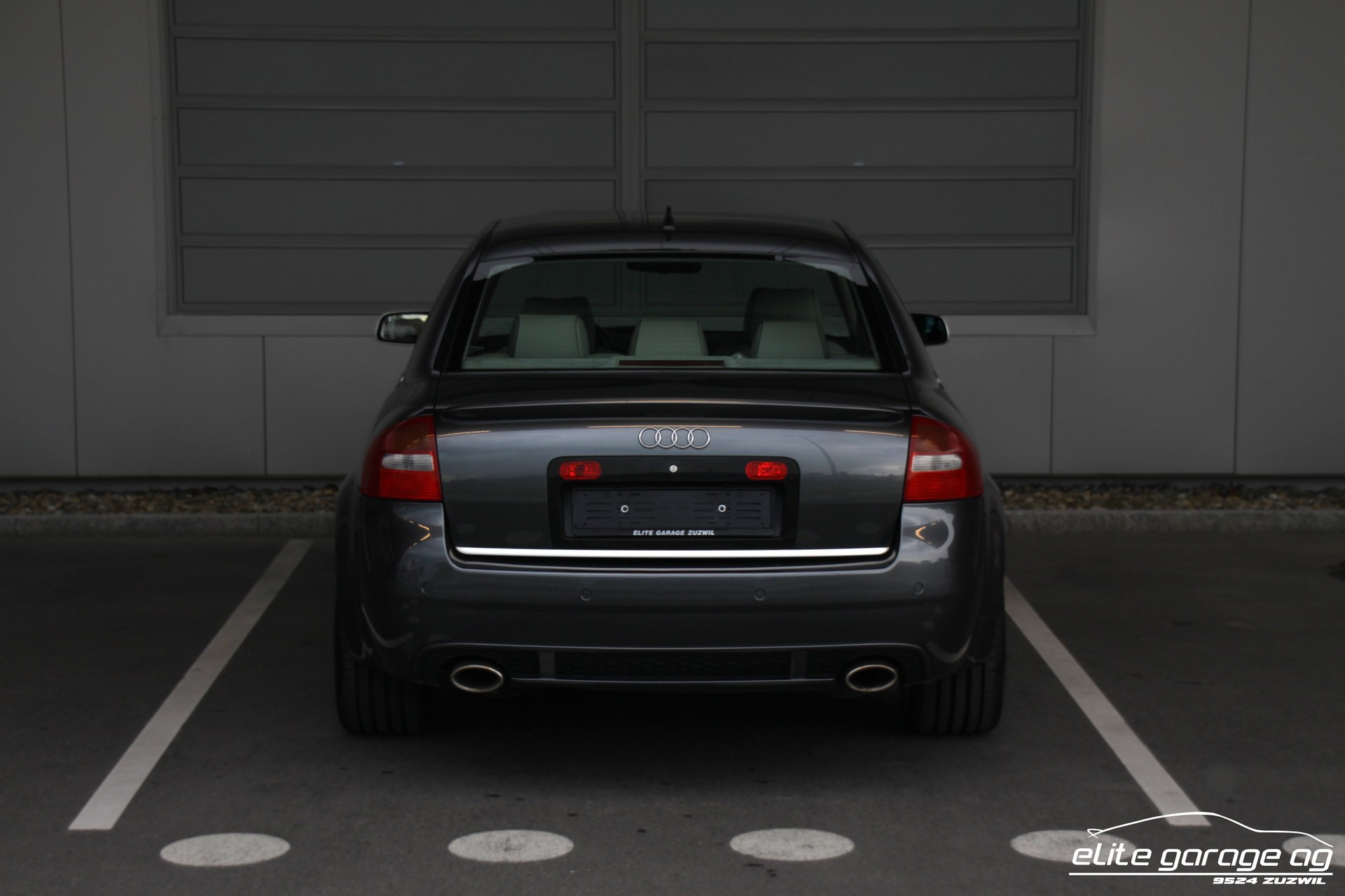 AUDI RS6 quattro tiptronic Limousine-image-3