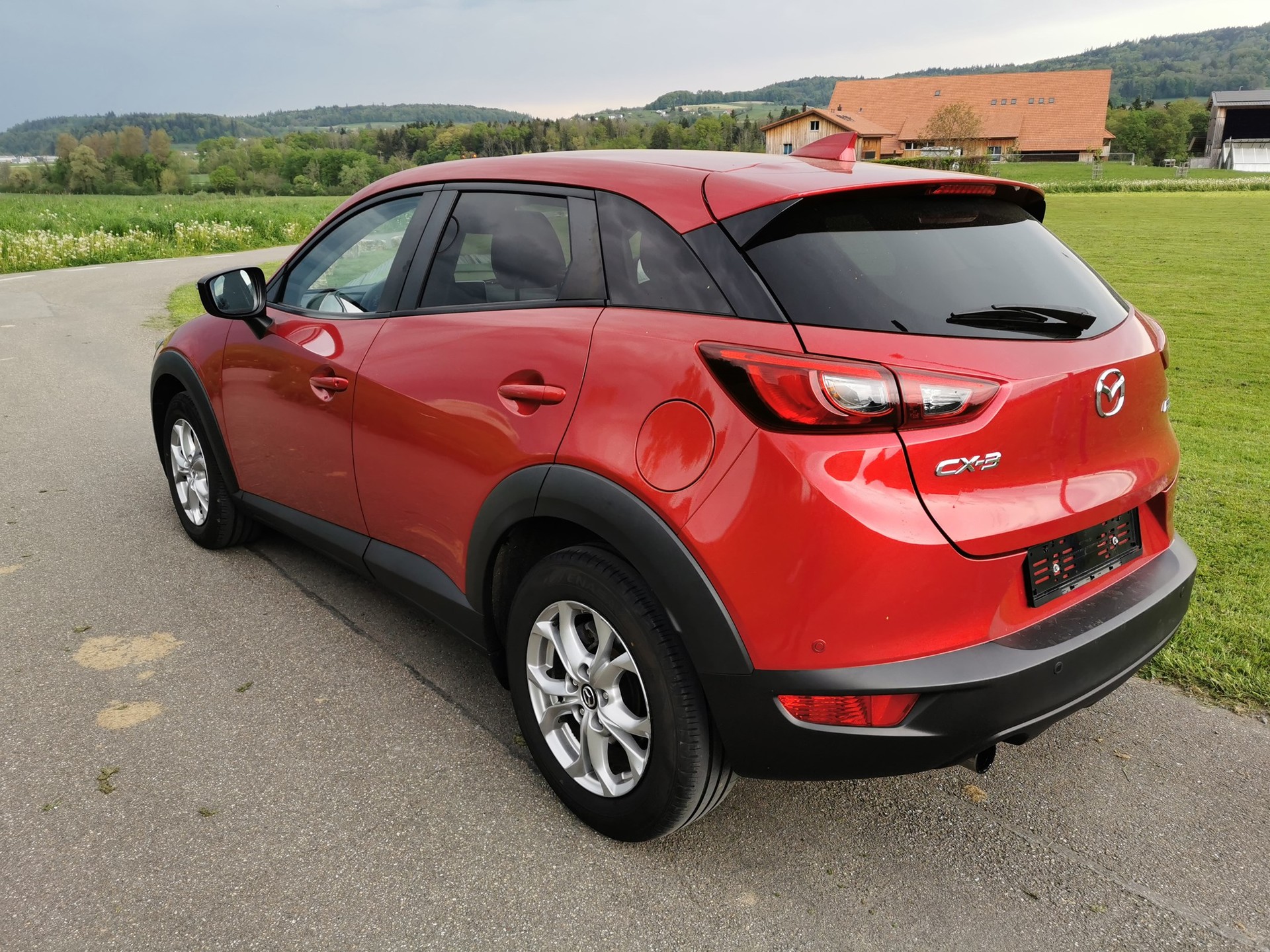MAZDA CX-3 1.5 D Revolution FWD-image-3