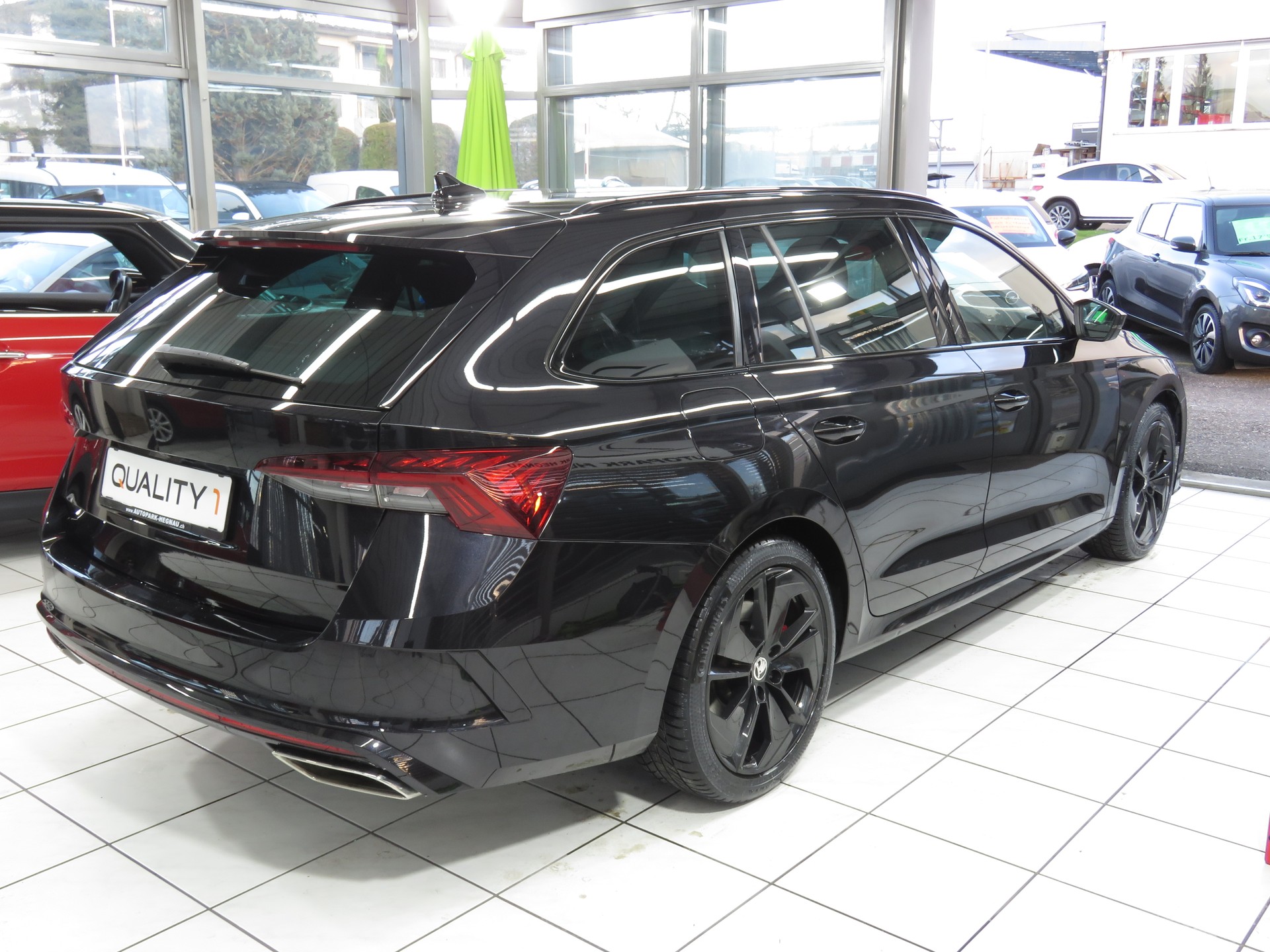 SKODA Octavia Combi 2.0 TSI DSG RS (Automat, Standheizung)-image-3