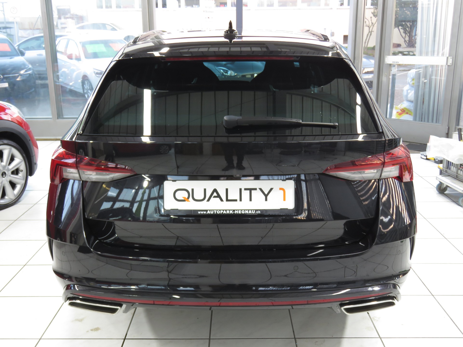 SKODA Octavia Combi 2.0 TSI DSG RS (Automat, Standheizung)-image-4
