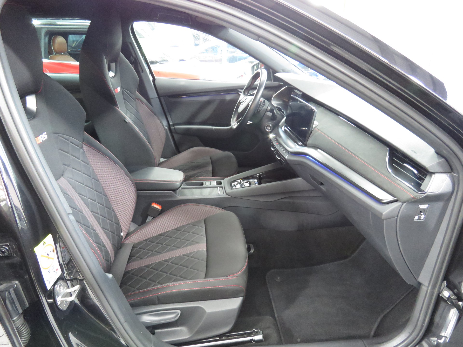 SKODA Octavia Combi 2.0 TSI DSG RS (Automat, Standheizung)-image-11