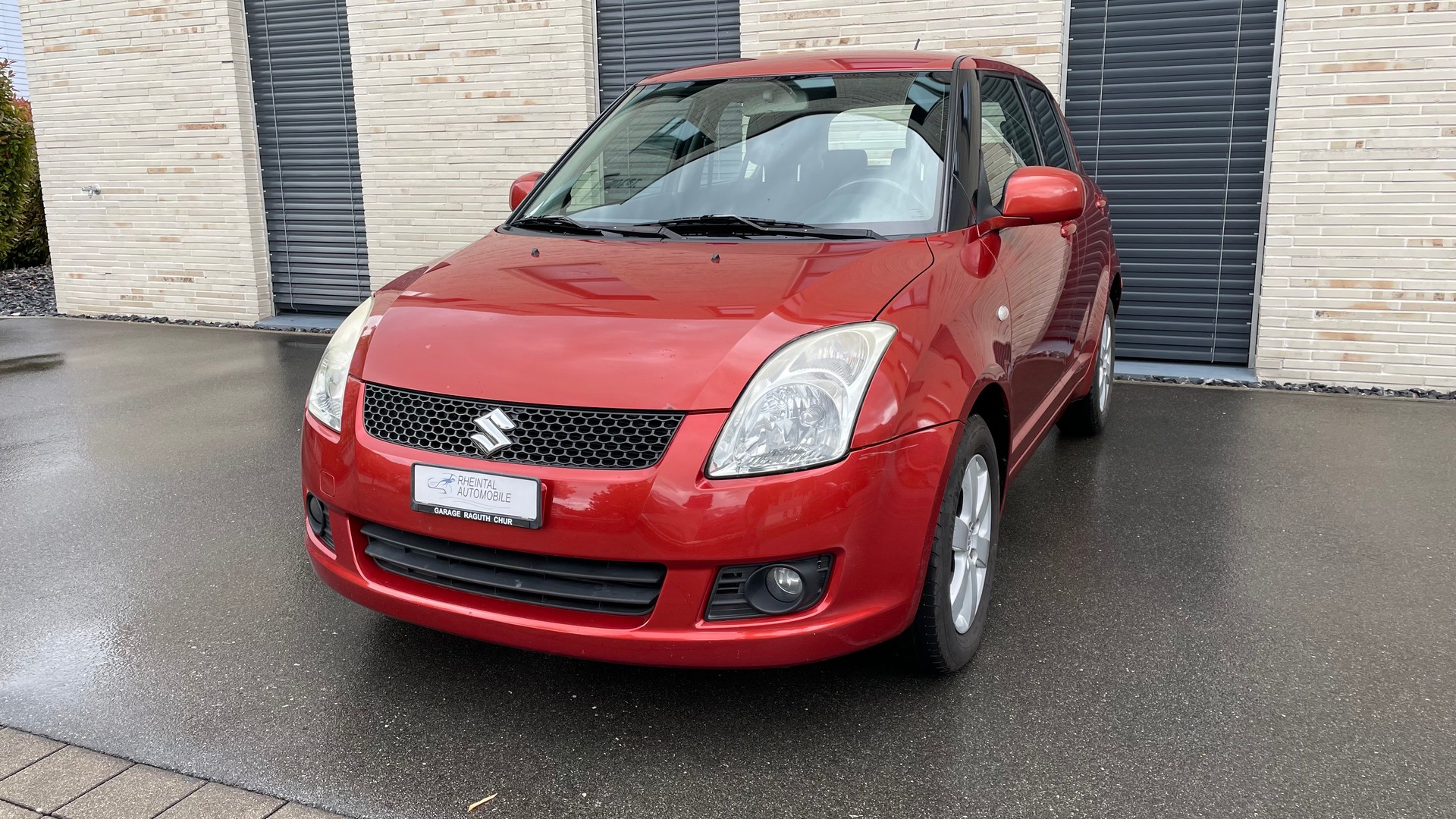 SUZUKI Swift 1.3i 16V GL 4x4-image-4