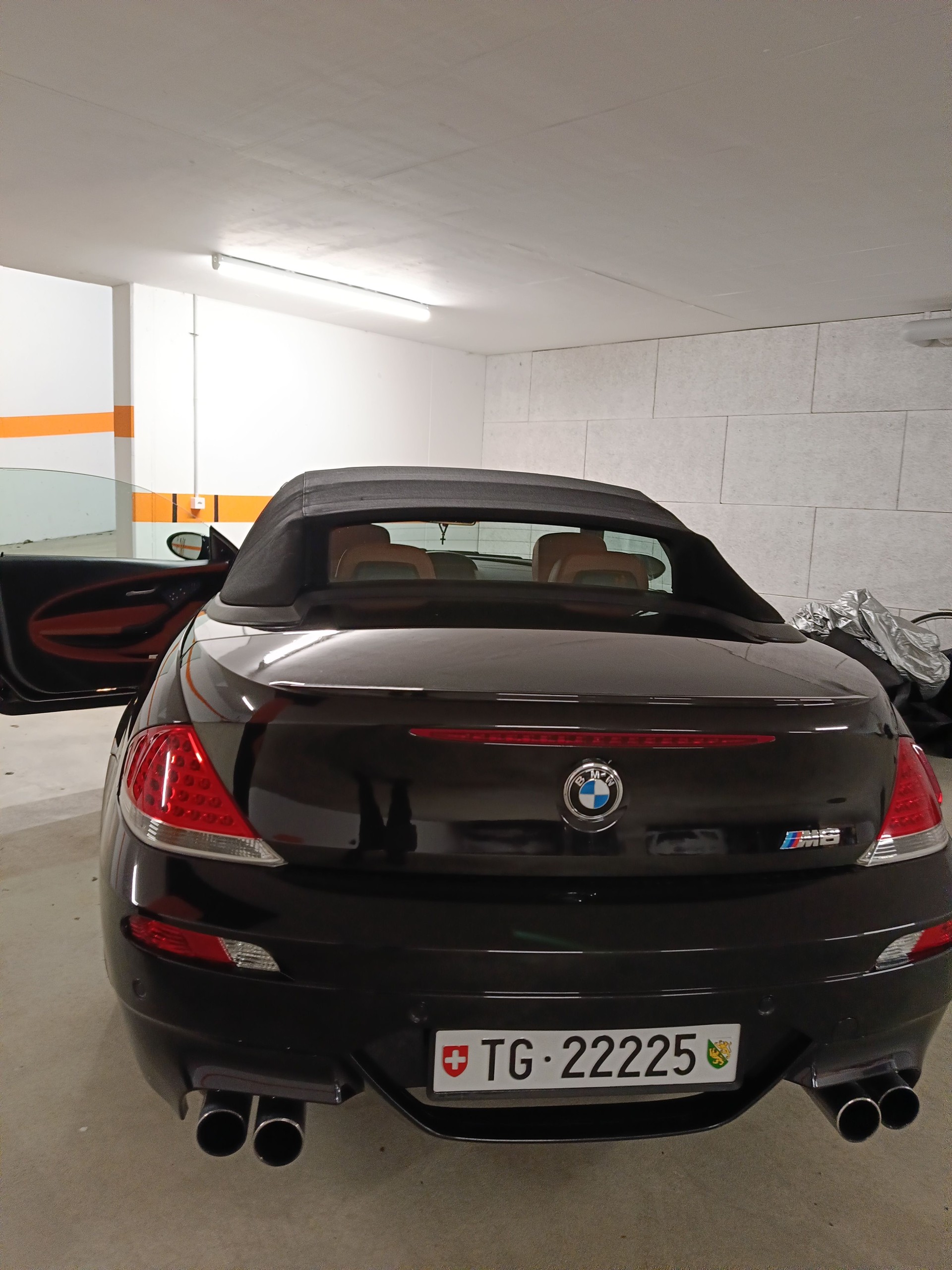 BMW M6-image-7