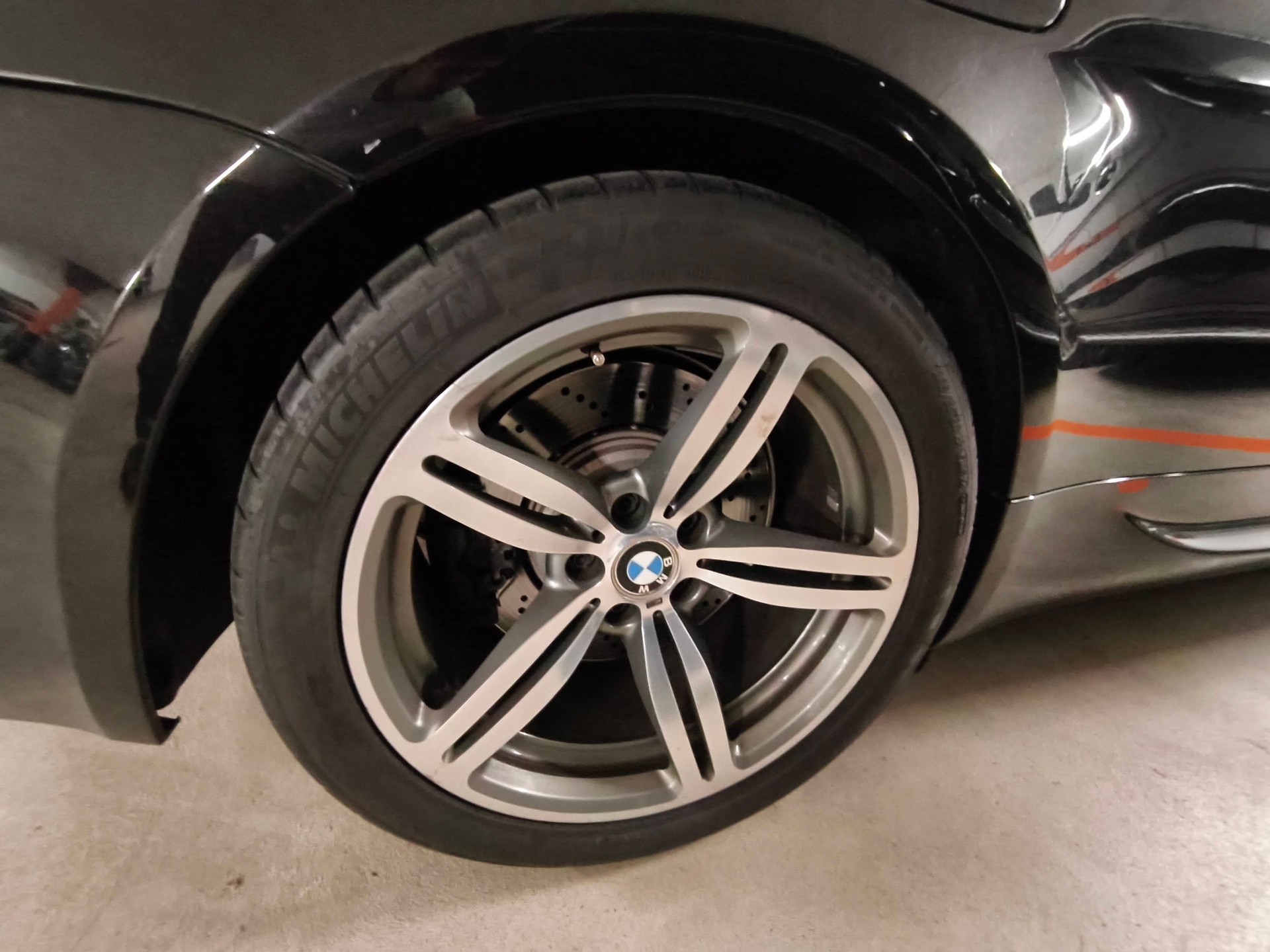 BMW M6-image-16