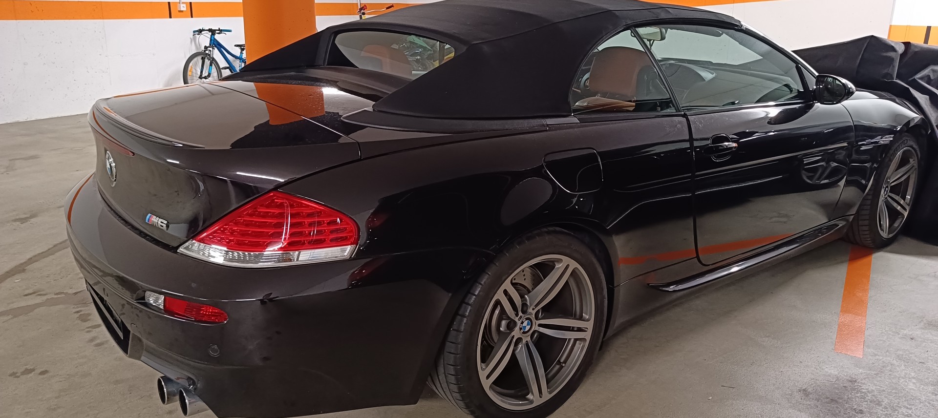 BMW M6-image-17