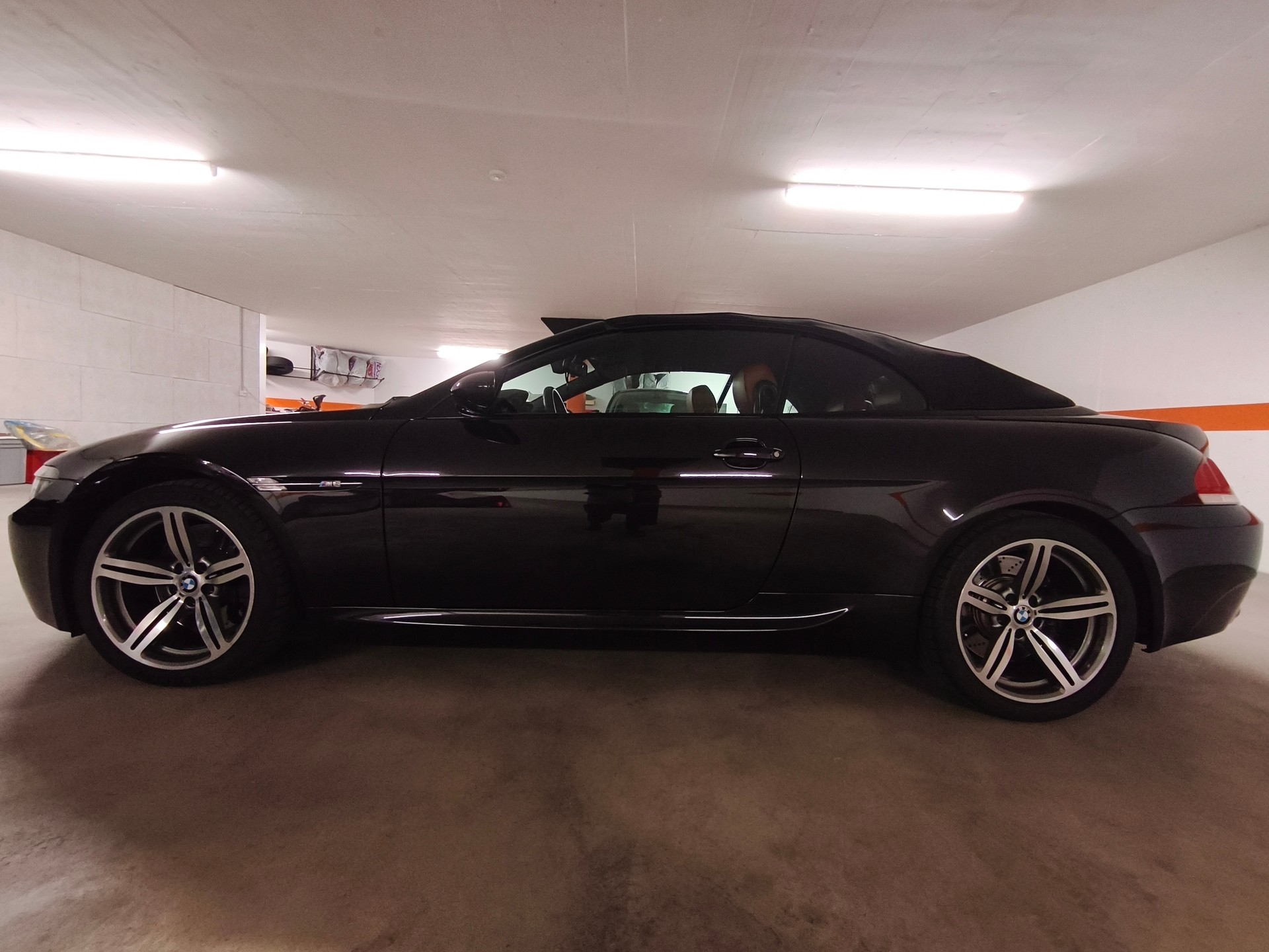 BMW M6-image-9