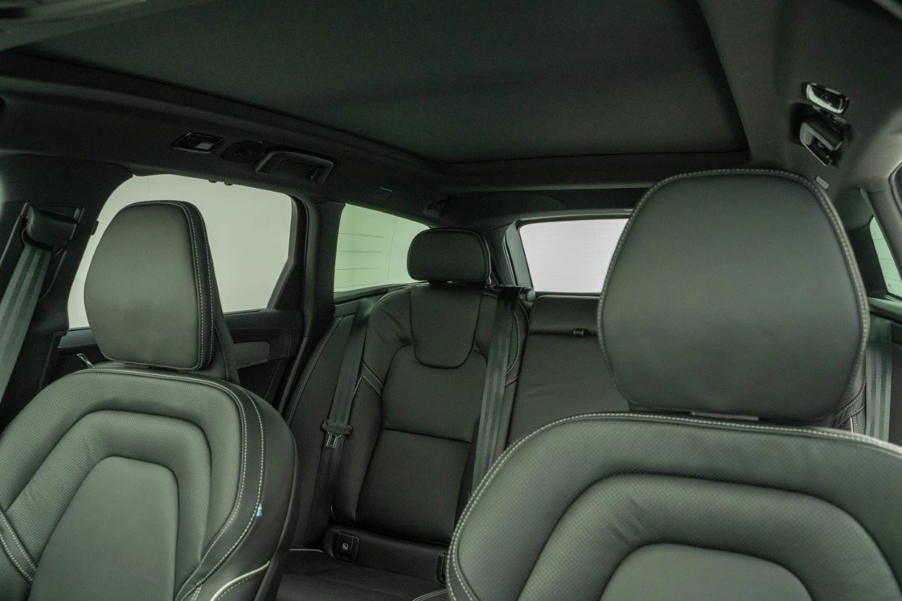 VOLVO V90 T8 eAWD Plug in Hybrid Ultimate Dark Geartronic-image-8
