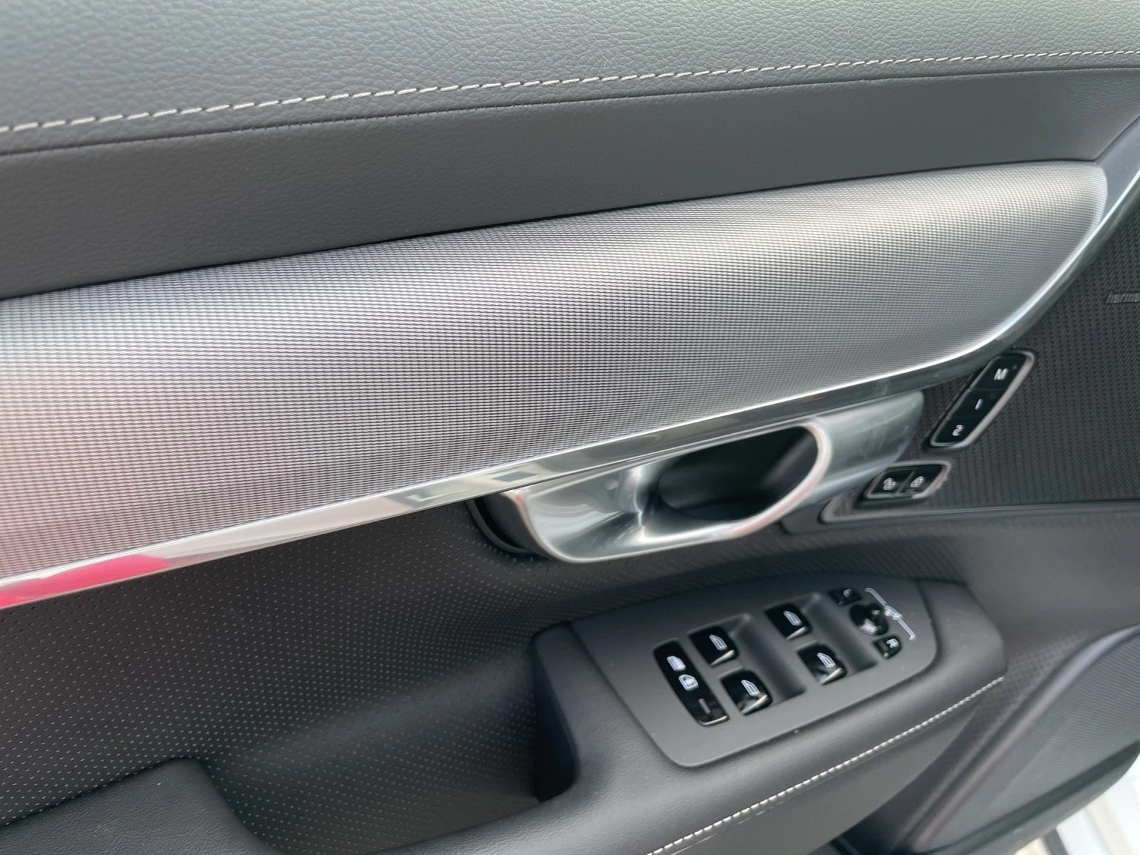 VOLVO V90 T8 eAWD Plug in Hybrid Ultimate Dark Geartronic-image-13