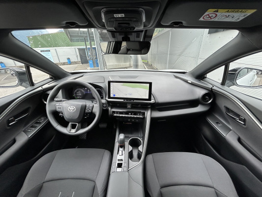 TOYOTA C-HR 2.0 HSD CVTTrend 4WD-image-5