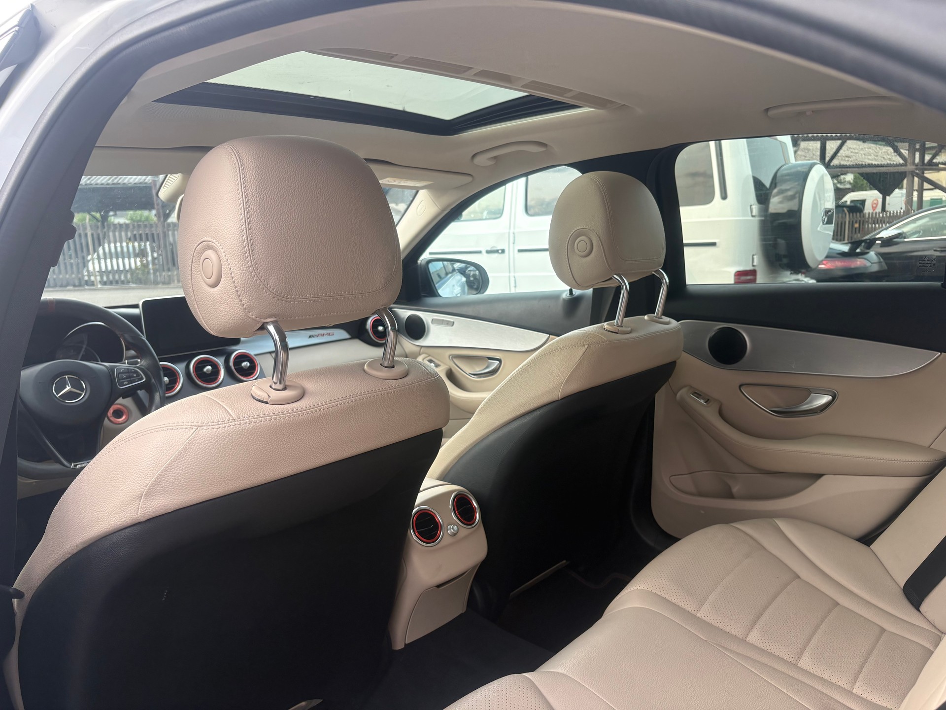 MERCEDES-BENZ C 220 d Avantgarde 4Matic 7G-Tronic-image-10