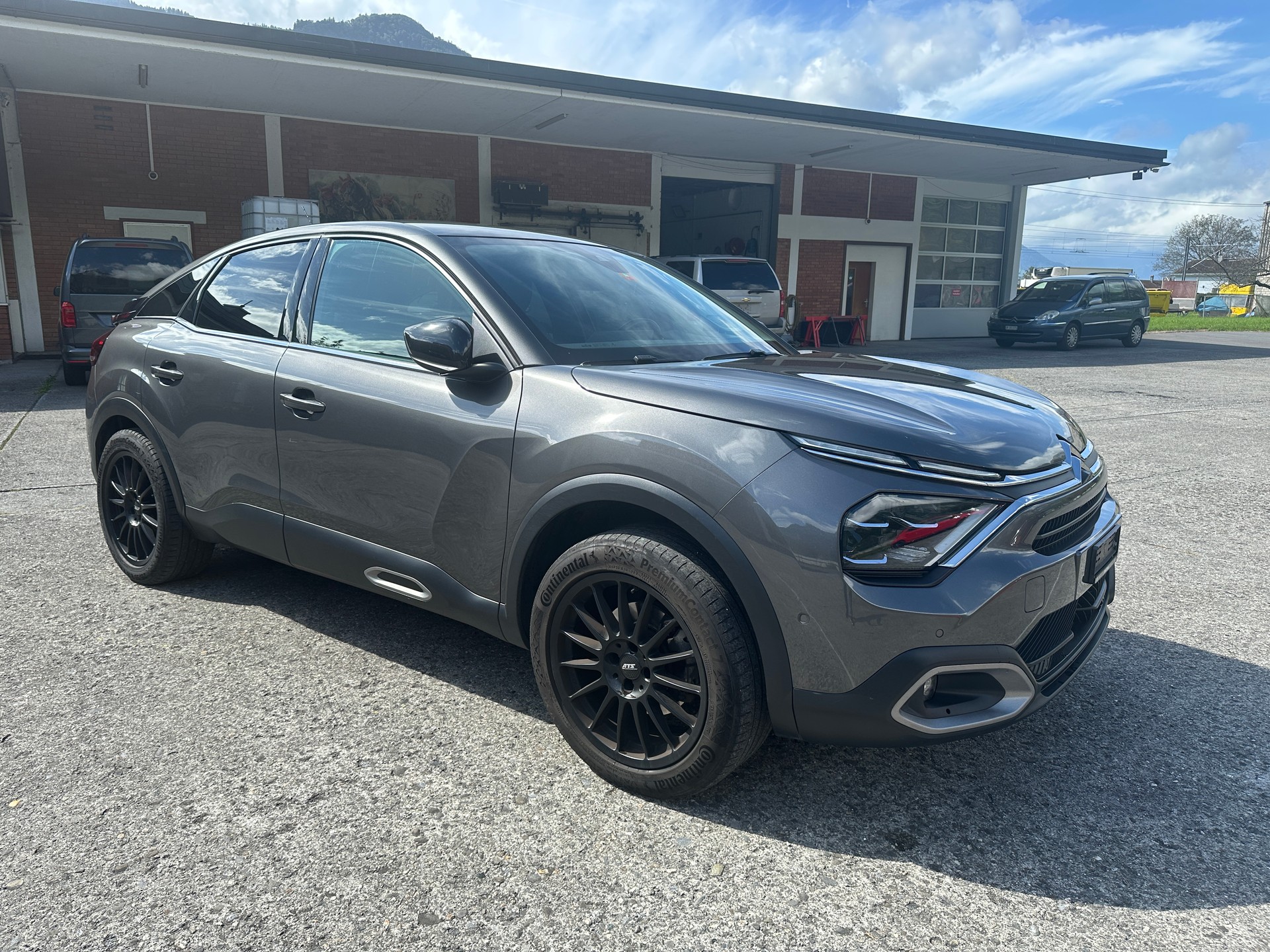 CITROEN C4 1.2 Pure Tech Shine EAT8