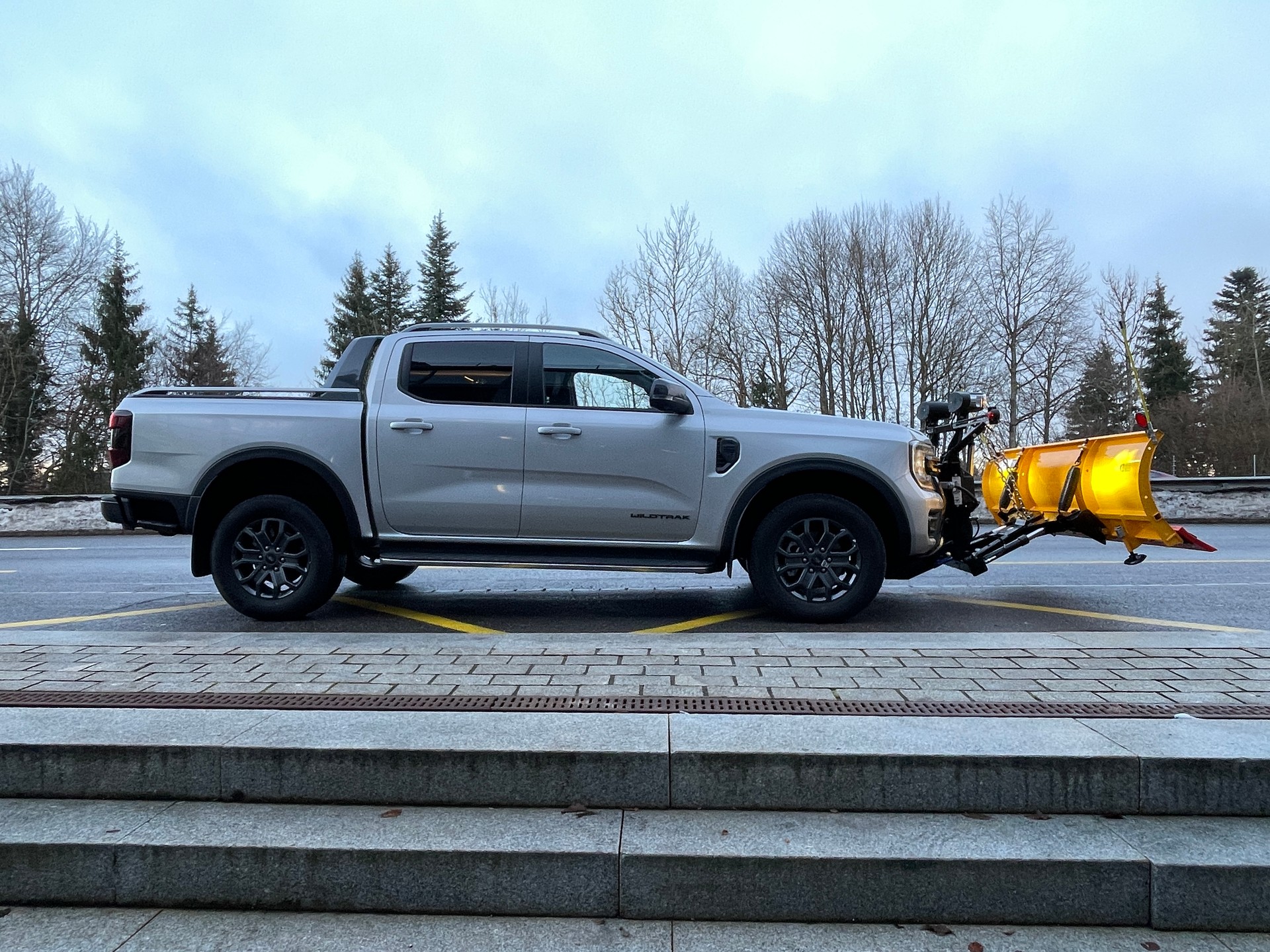FORD Ranger Wildtrak 2.0 Eco Blue e-4WD Automat mit Schneepflug-image-4