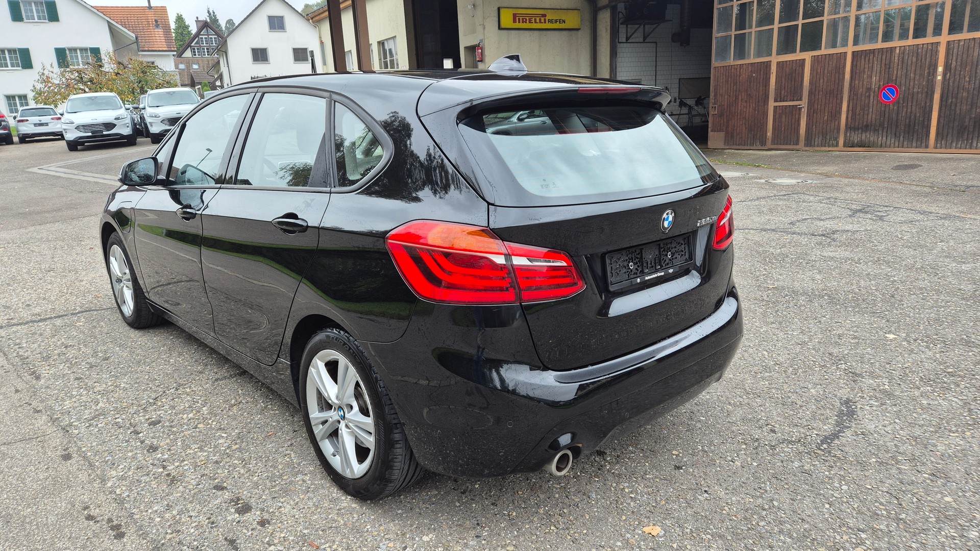 BMW 225xe iPerformance Active Tourer Steptronic-image-2