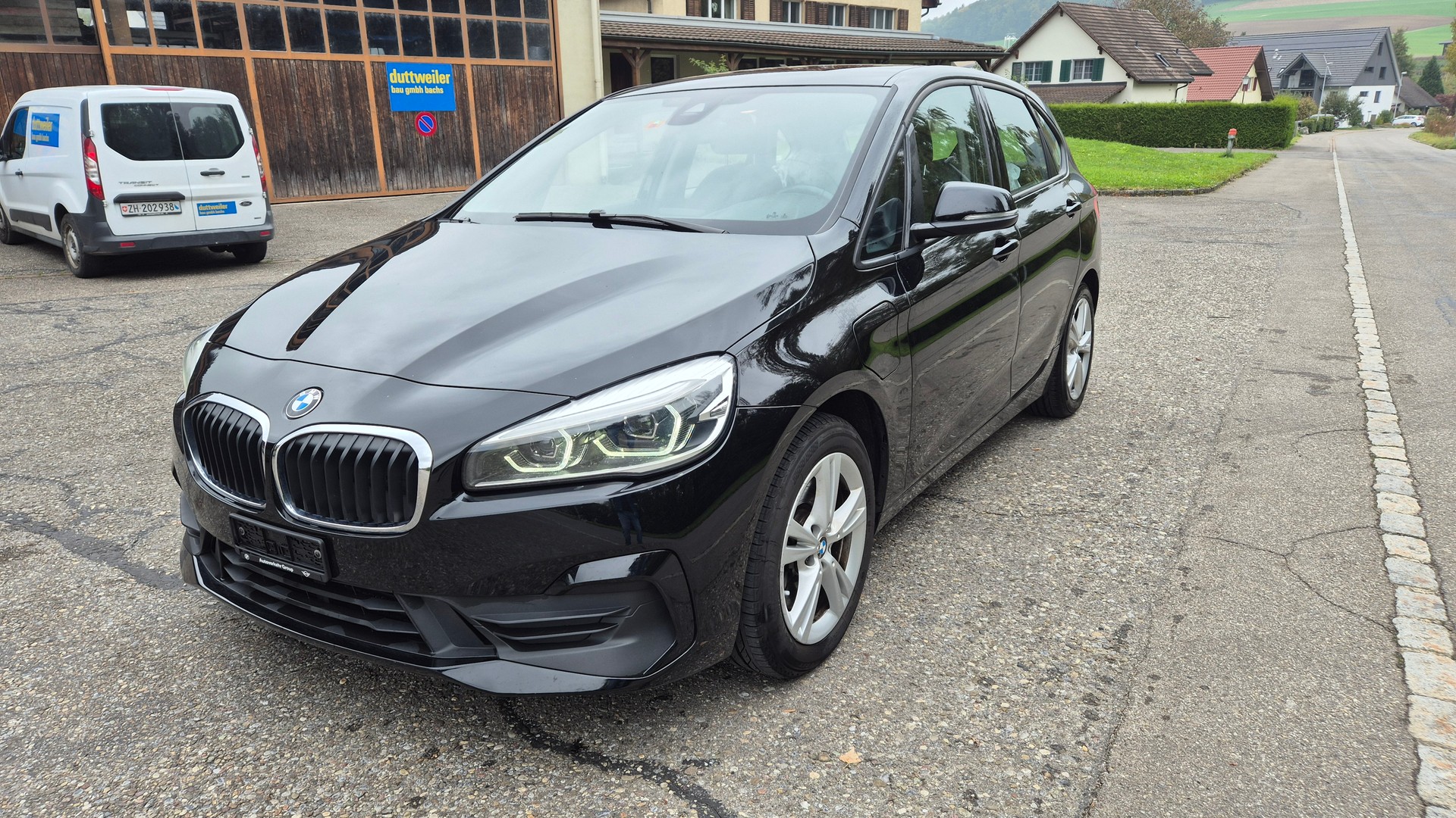 BMW 225xe iPerformance Active Tourer Steptronic-image-0