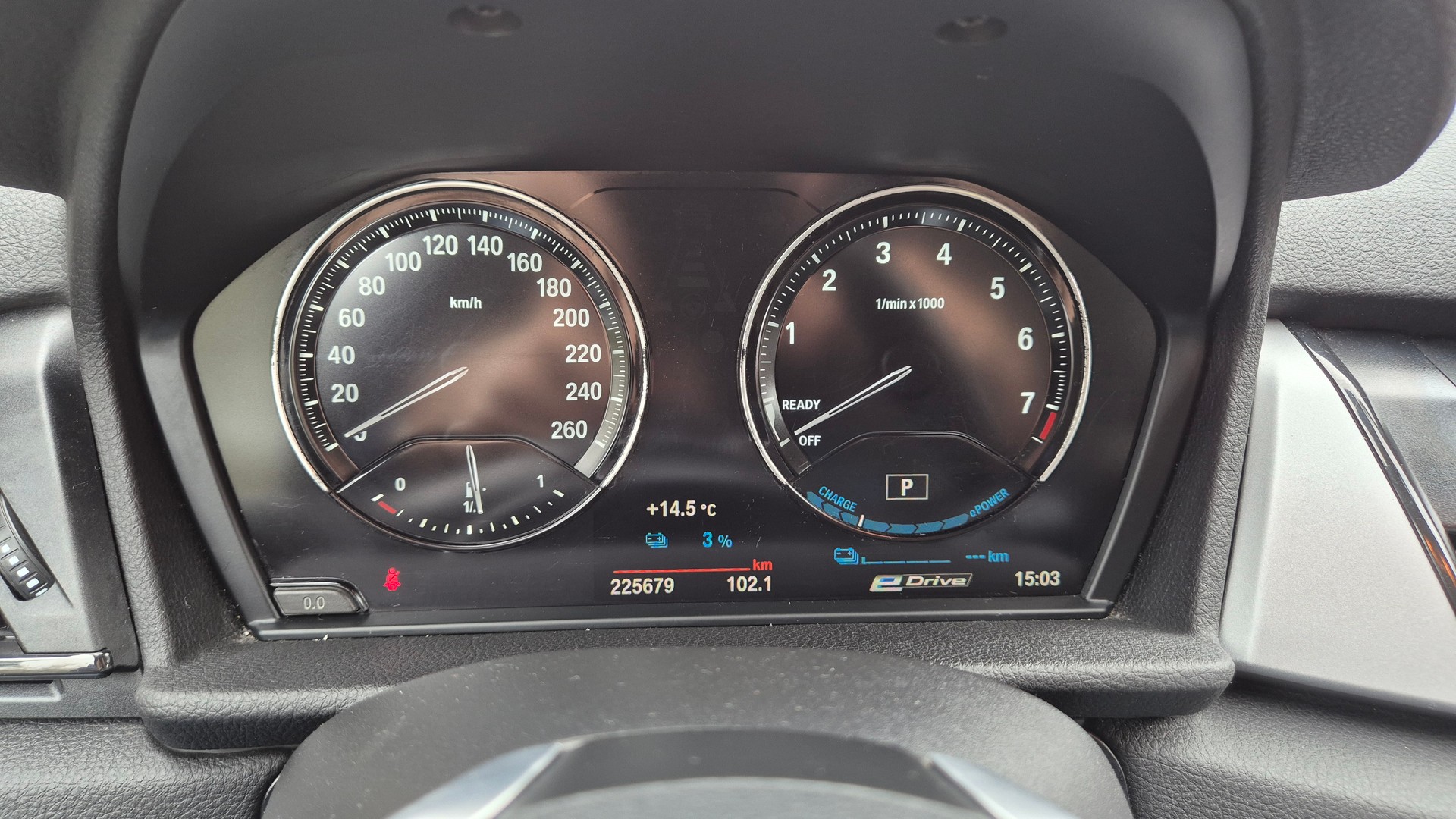 BMW 225xe iPerformance Active Tourer Steptronic-image-8