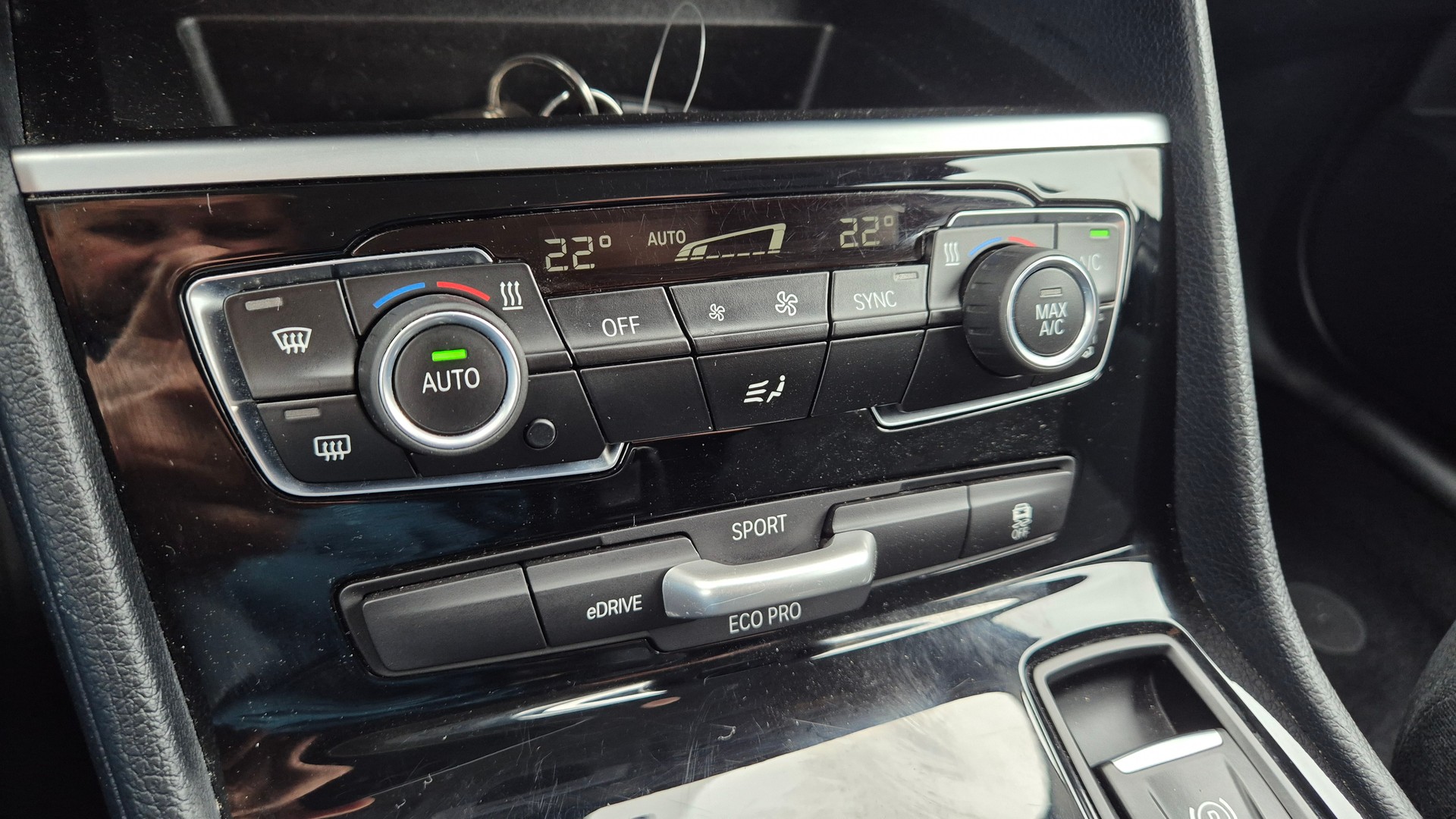 BMW 225xe iPerformance Active Tourer Steptronic-image-11