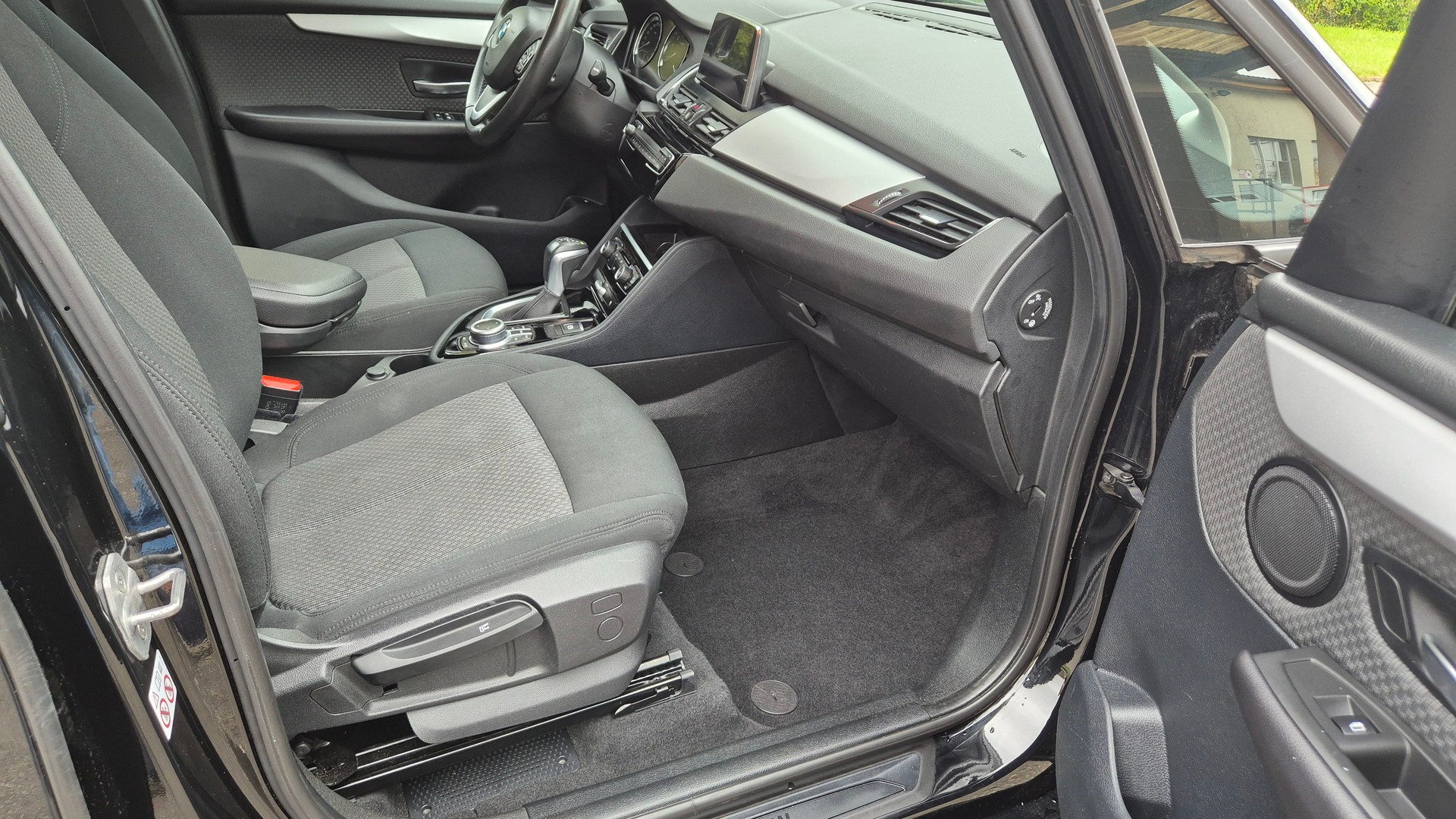 BMW 225xe iPerformance Active Tourer Steptronic-image-7