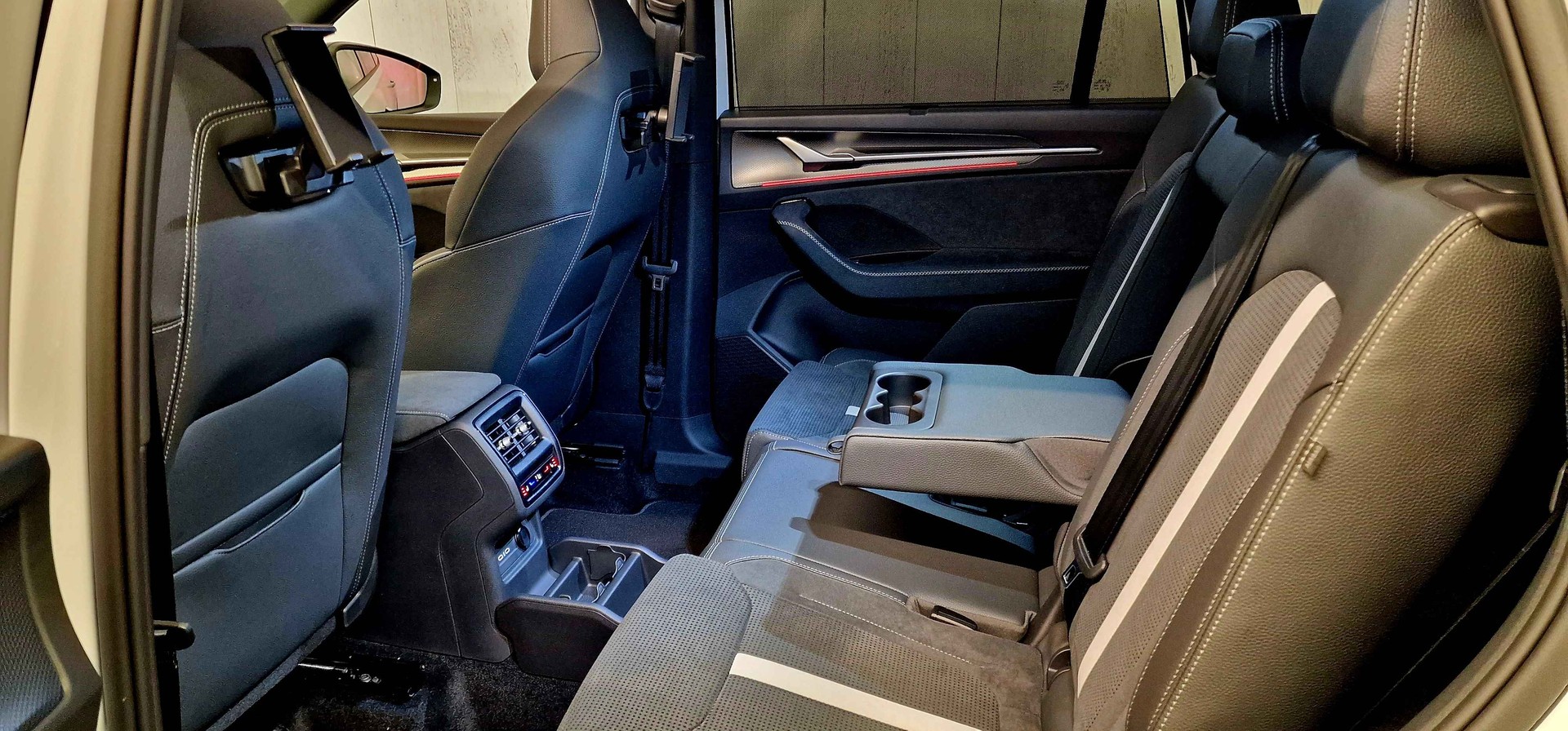 SKODA Kodiaq 2.0 TSI Sportline 4x4-image-15