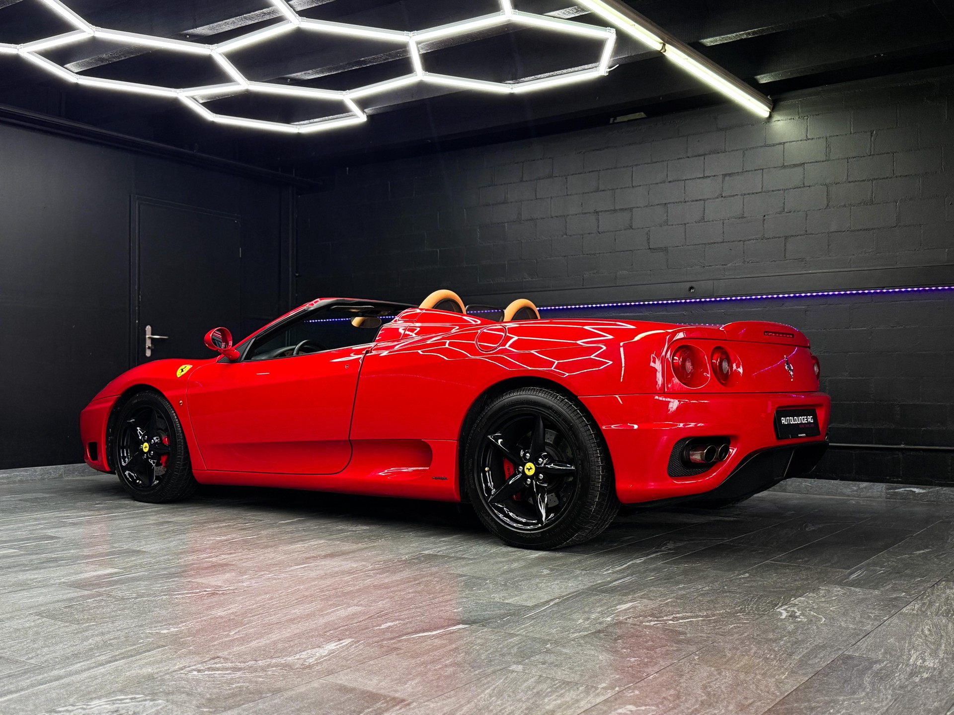 FERRARI F360 Spider-showroom-element-3