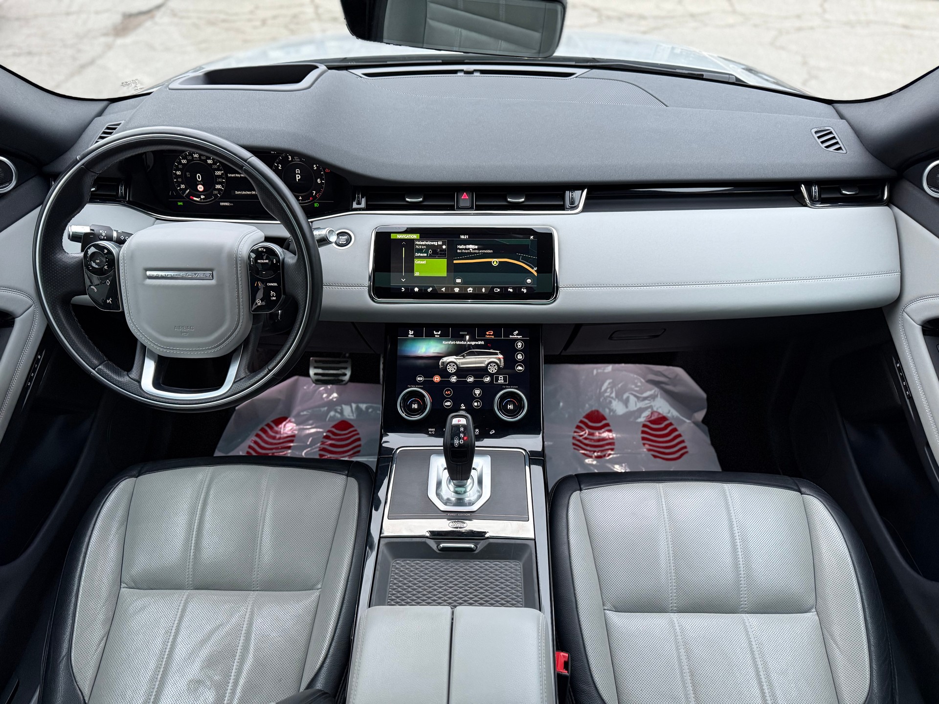 LAND ROVER Range Rover Evoque R-Dyn First Edi P 250 HSE AT9-image-10