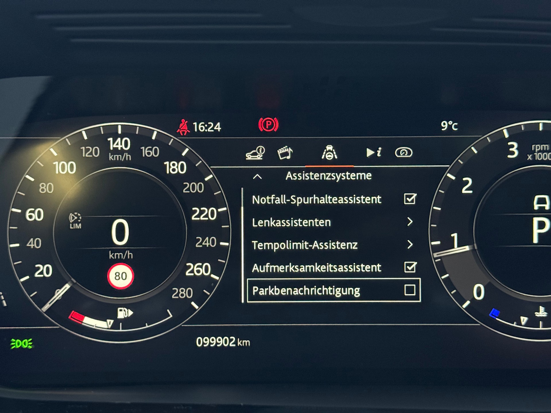LAND ROVER Range Rover Evoque R-Dyn First Edi P 250 HSE AT9-image-22