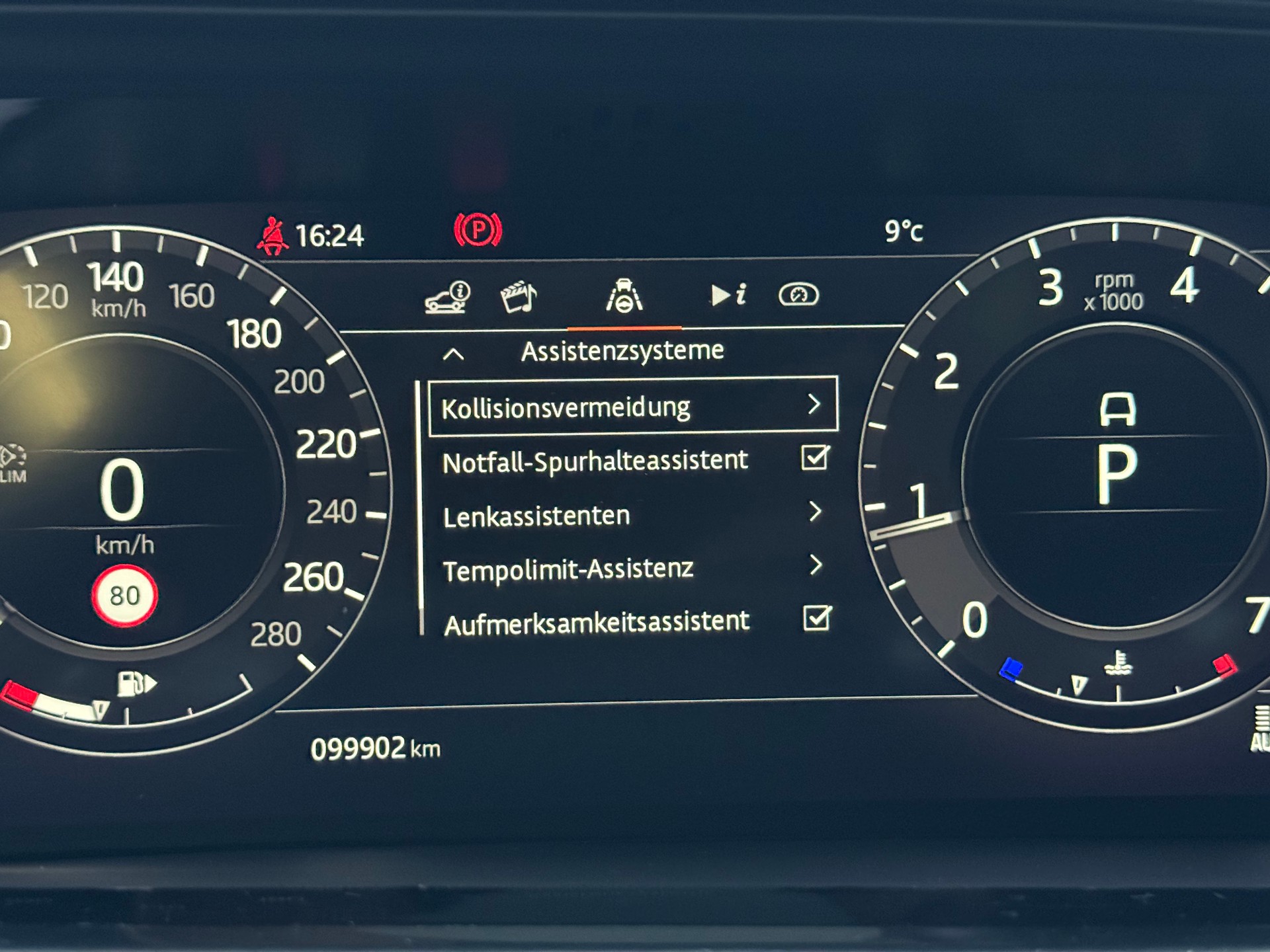 LAND ROVER Range Rover Evoque R-Dyn First Edi P 250 HSE AT9-image-23