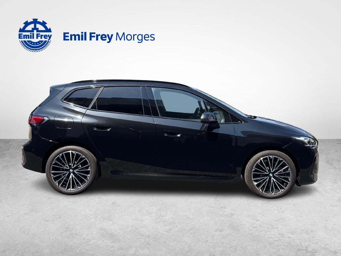 BMW 230e xDrive Active Tourer-image-5