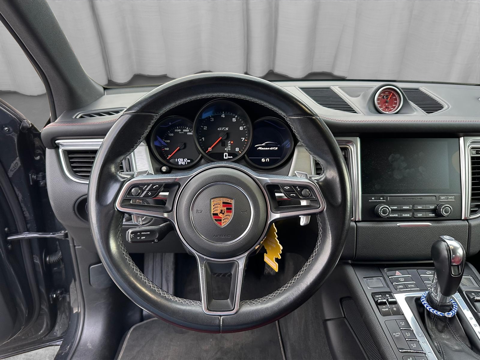 PORSCHE Macan GTS PDK-image-11