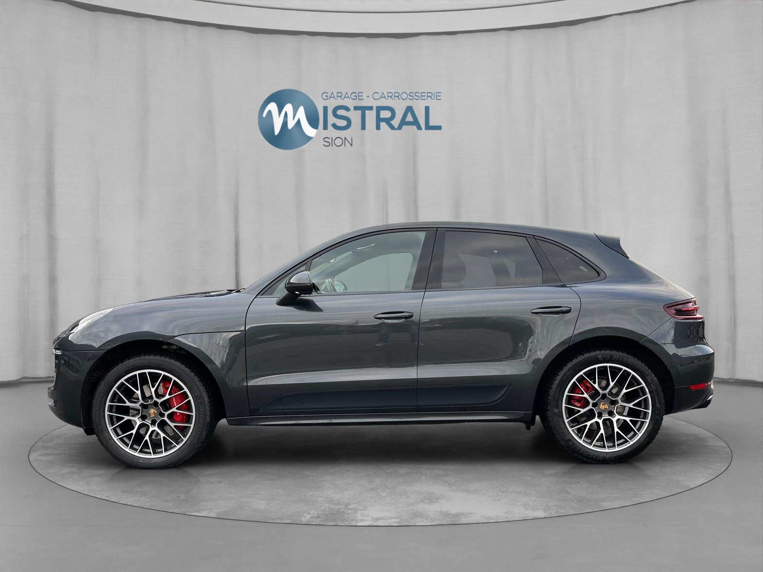 PORSCHE Macan GTS PDK-image-1