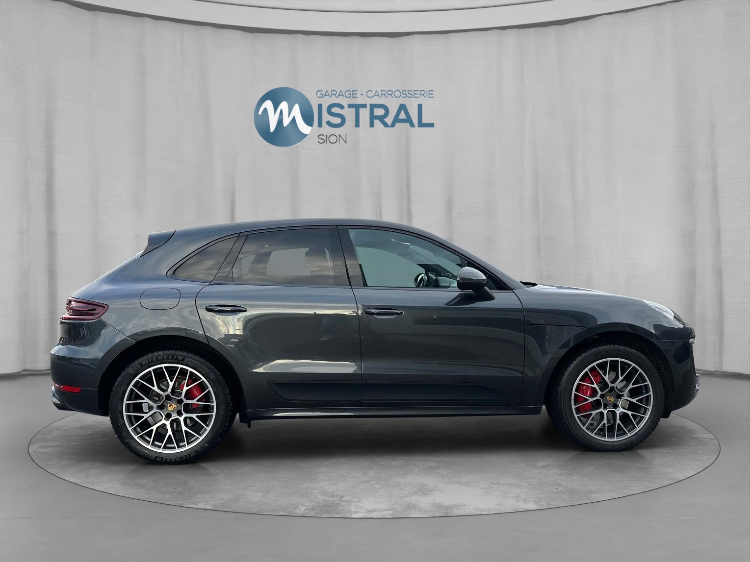 PORSCHE Macan GTS PDK-image-5