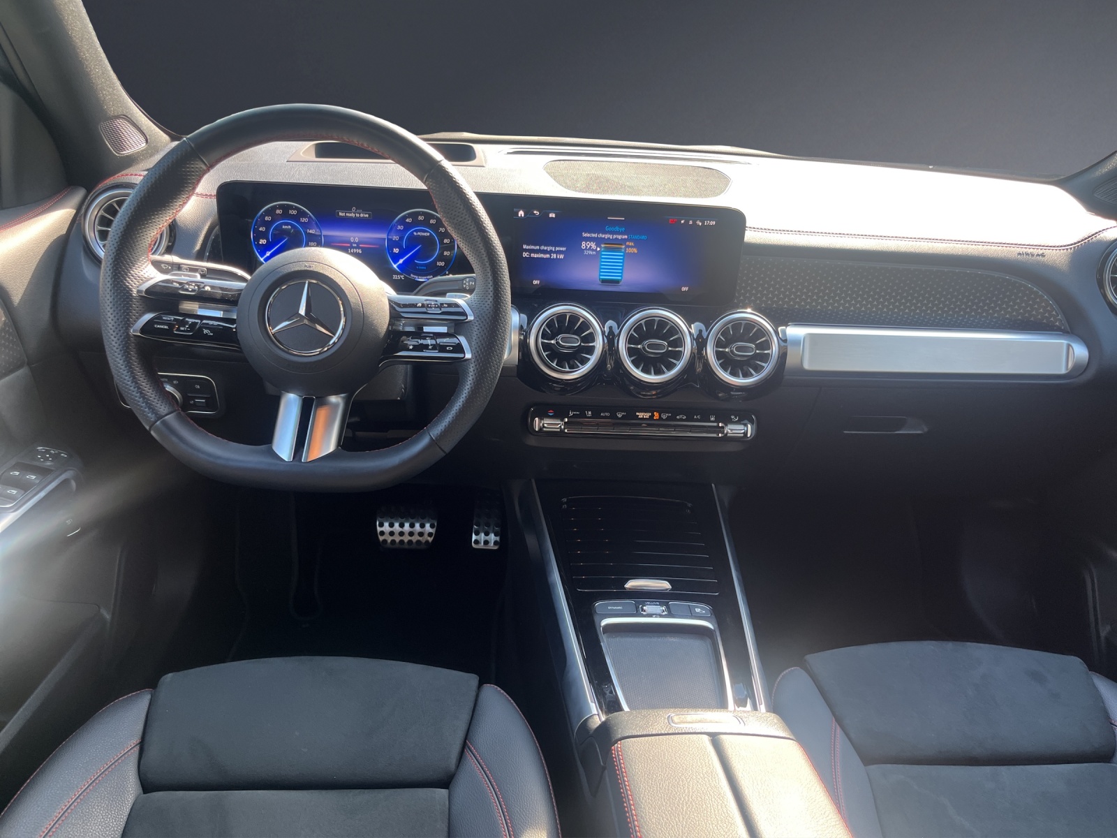 Image MERCEDES-BENZ EQB-350 EQB 350 4M Swiss Star