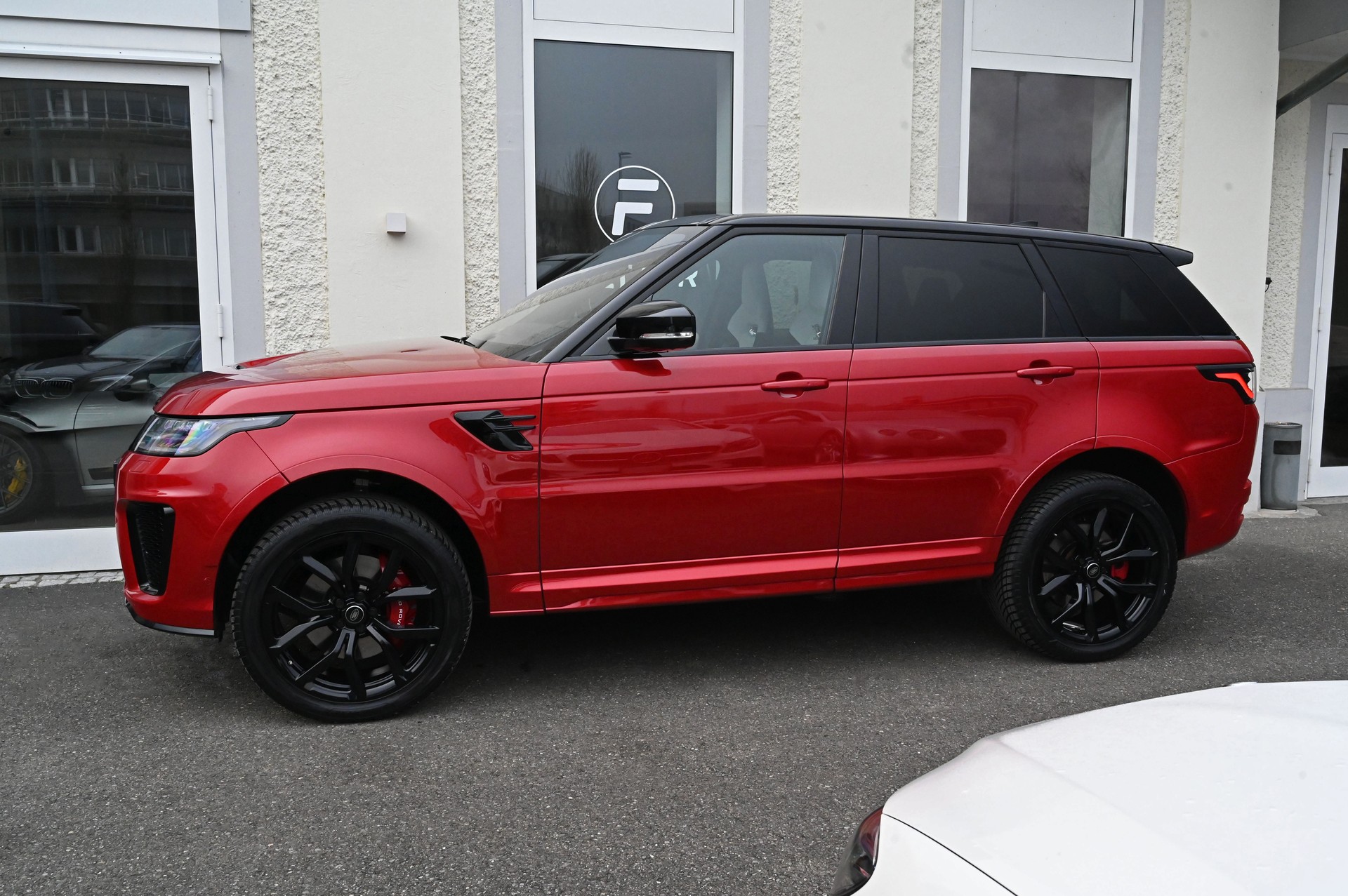 LAND ROVER Range Rover Sport 5.0 V8 S/C SVR Automatic Firenze Red-image-7