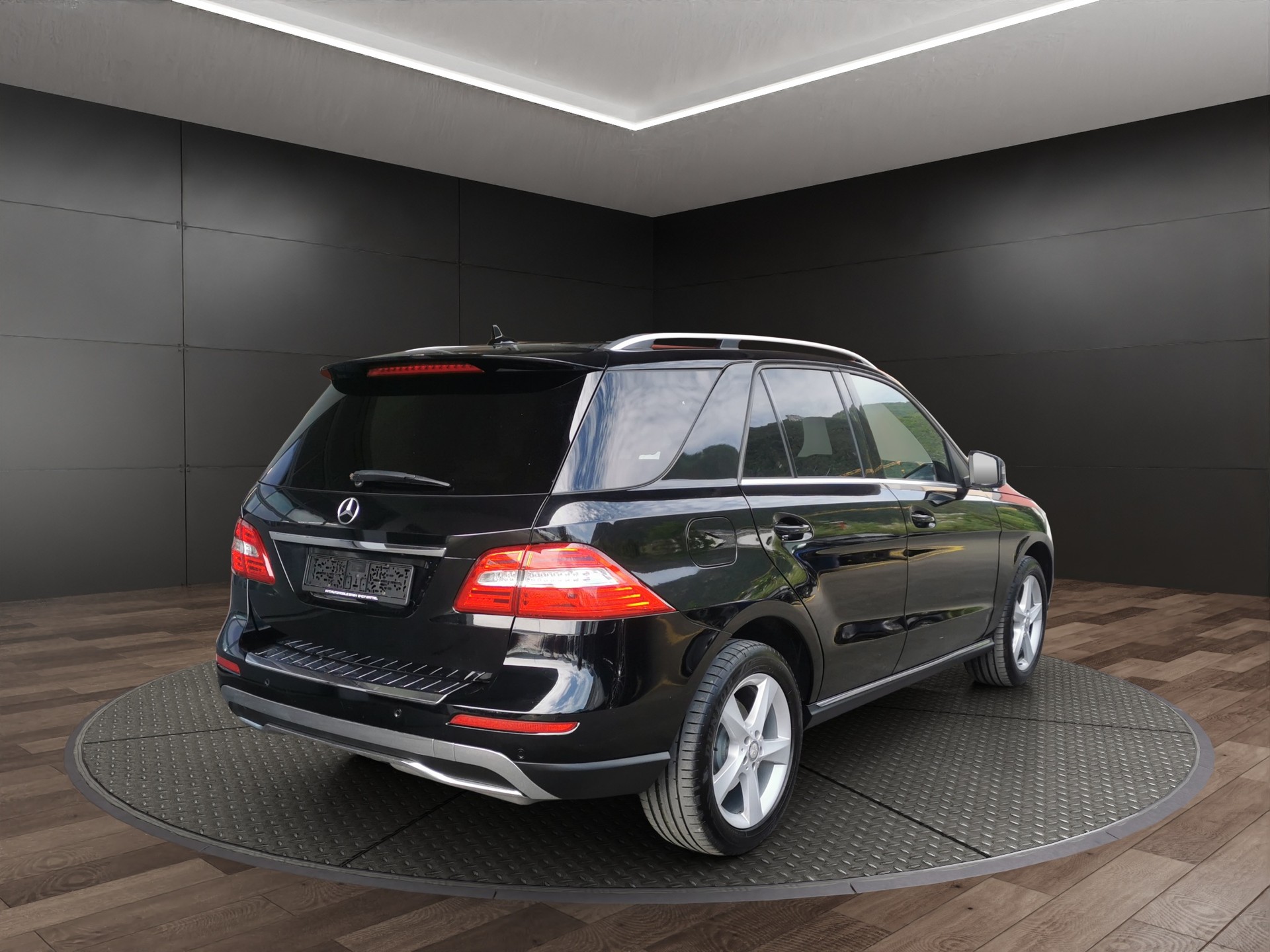 MERCEDES-BENZ ML 350 BlueTEC Executive 4Matic 7G-Tronic-image-5