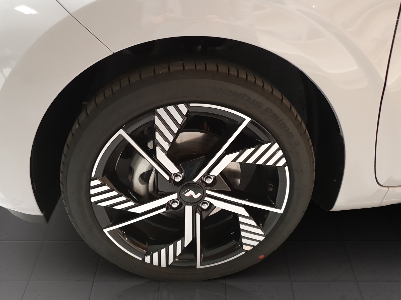 HYUNDAI i10 1.0 T-GDi N-Line-image-13
