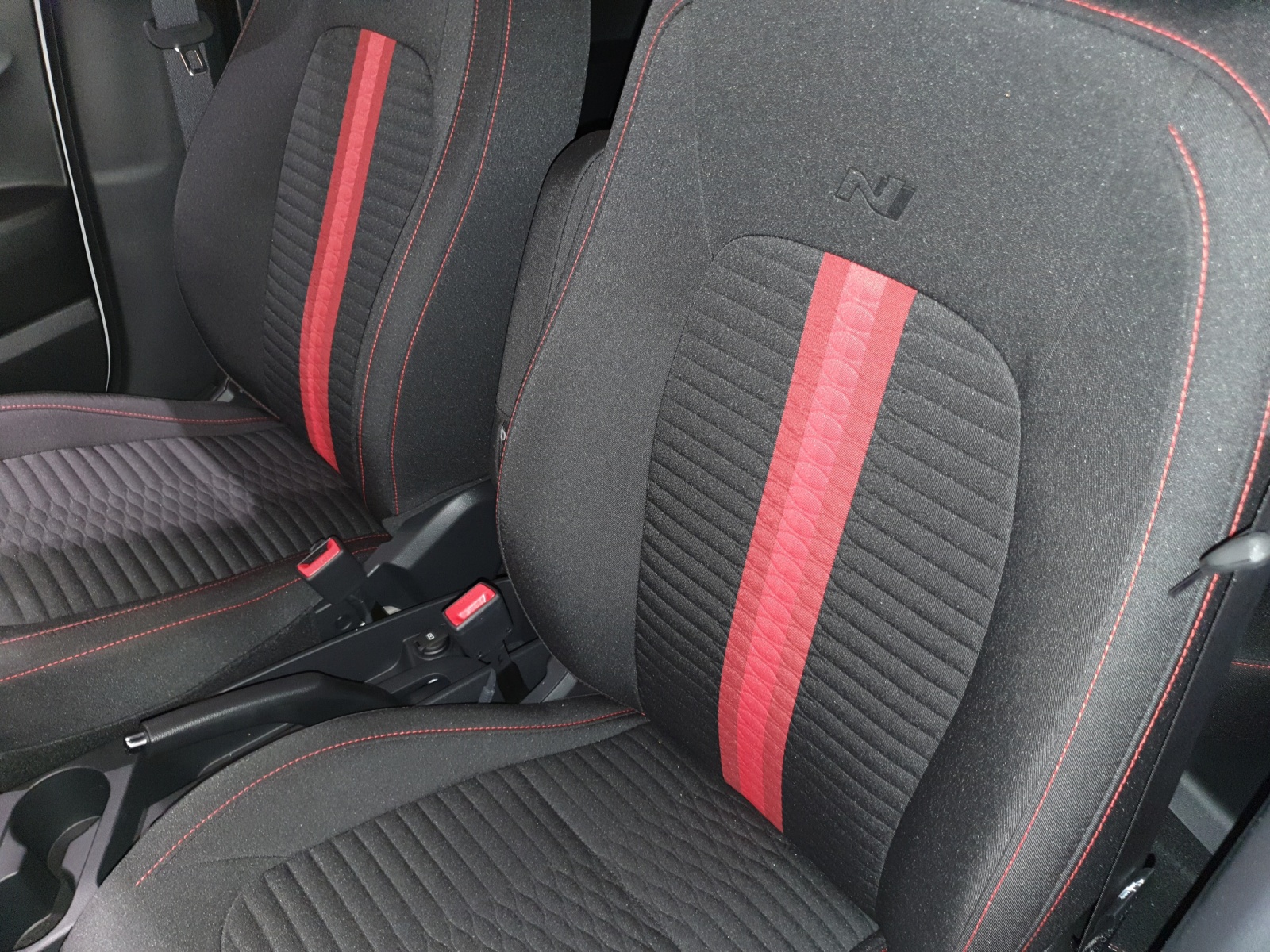 HYUNDAI i10 1.0 T-GDi N-Line-image-12