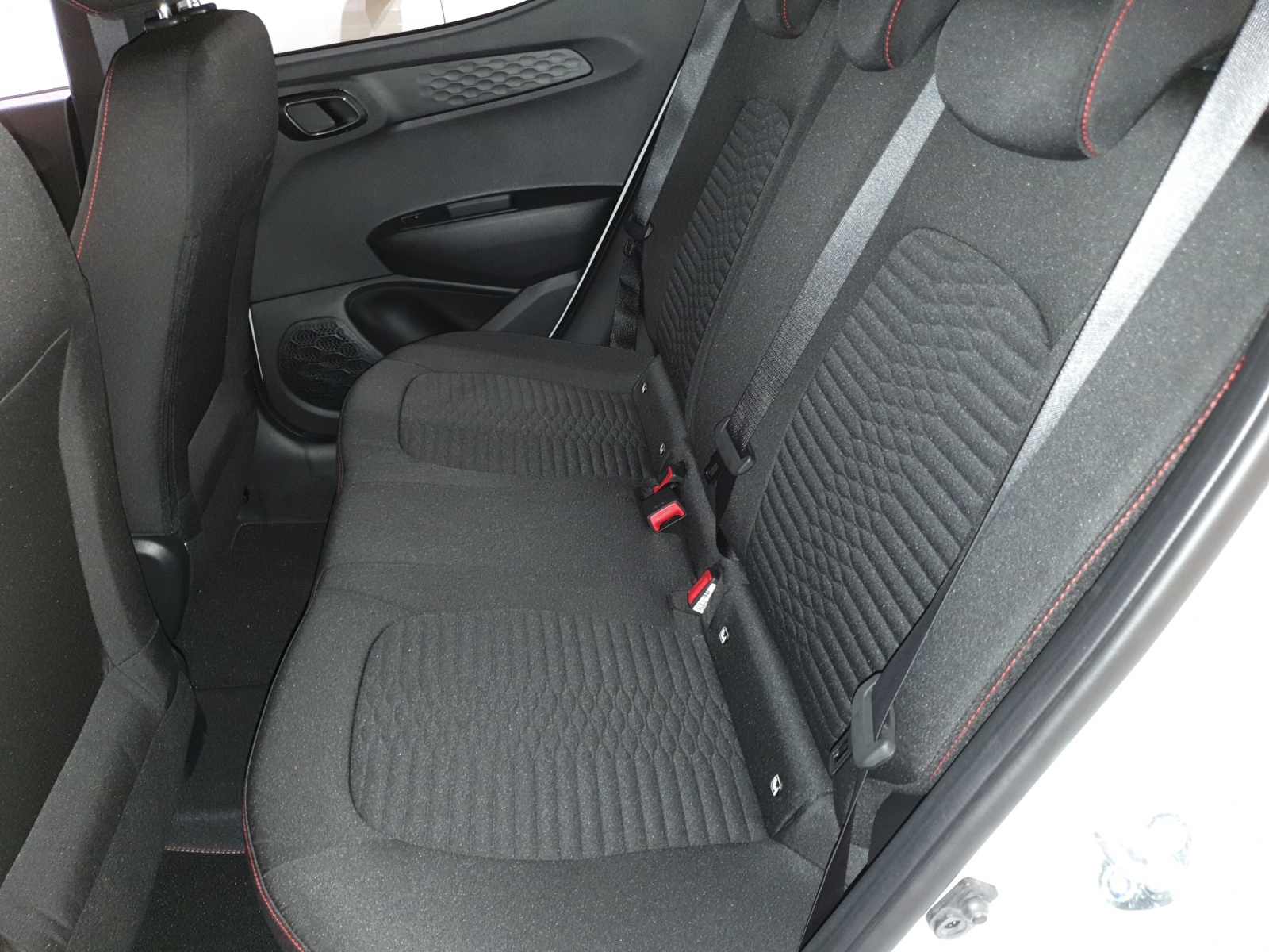 HYUNDAI i10 1.0 T-GDi N-Line-image-6