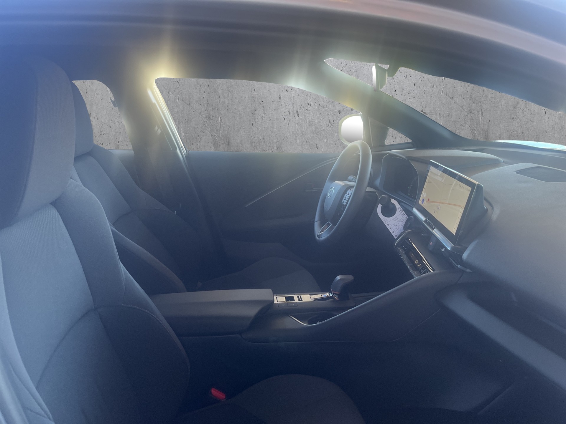 TOYOTA C-HR 2.0 HEV Trend 4x4-image-11