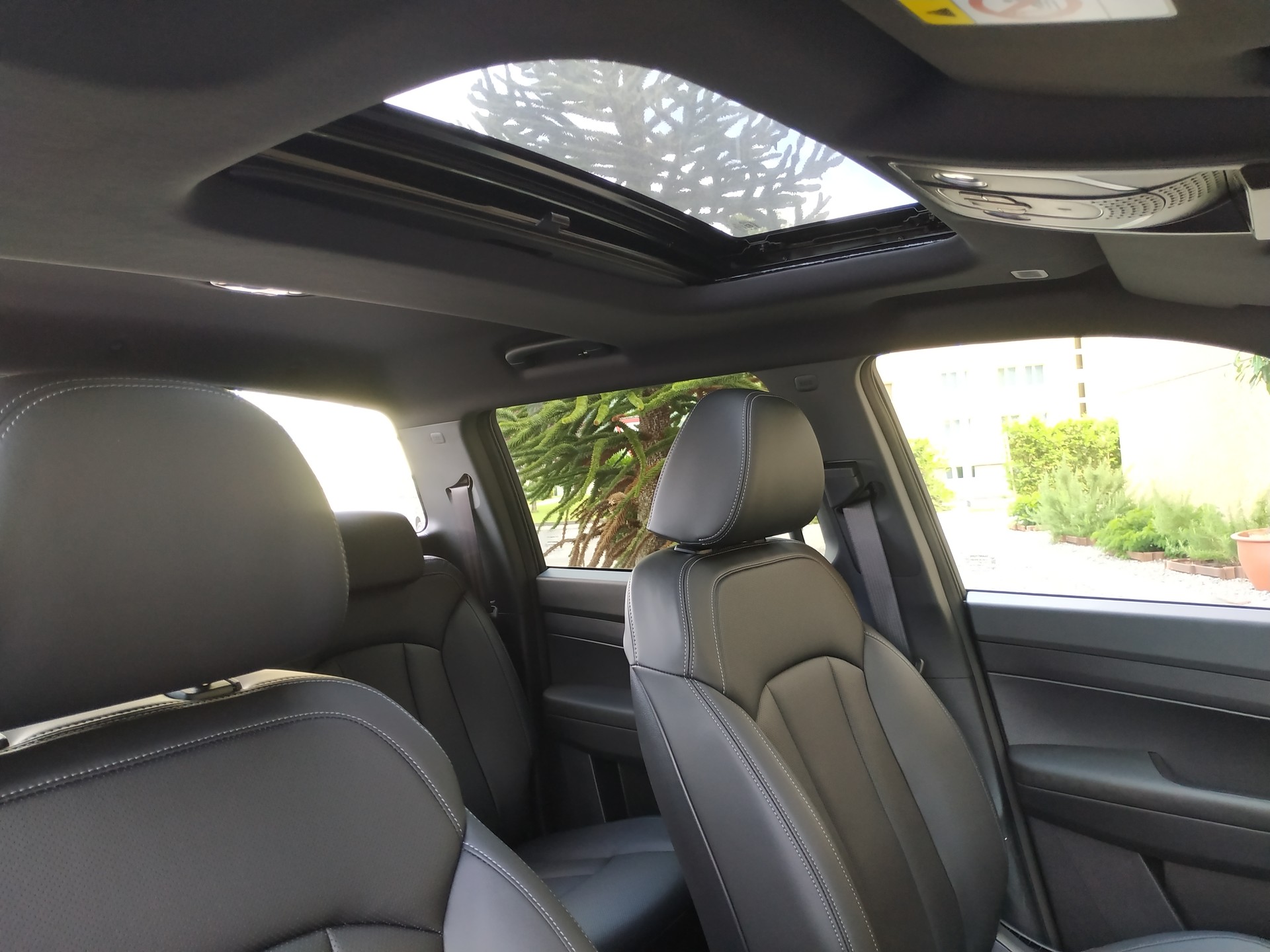 KGM-SsangYong Musso 2.2 Blackline 4WD Automat-image-19