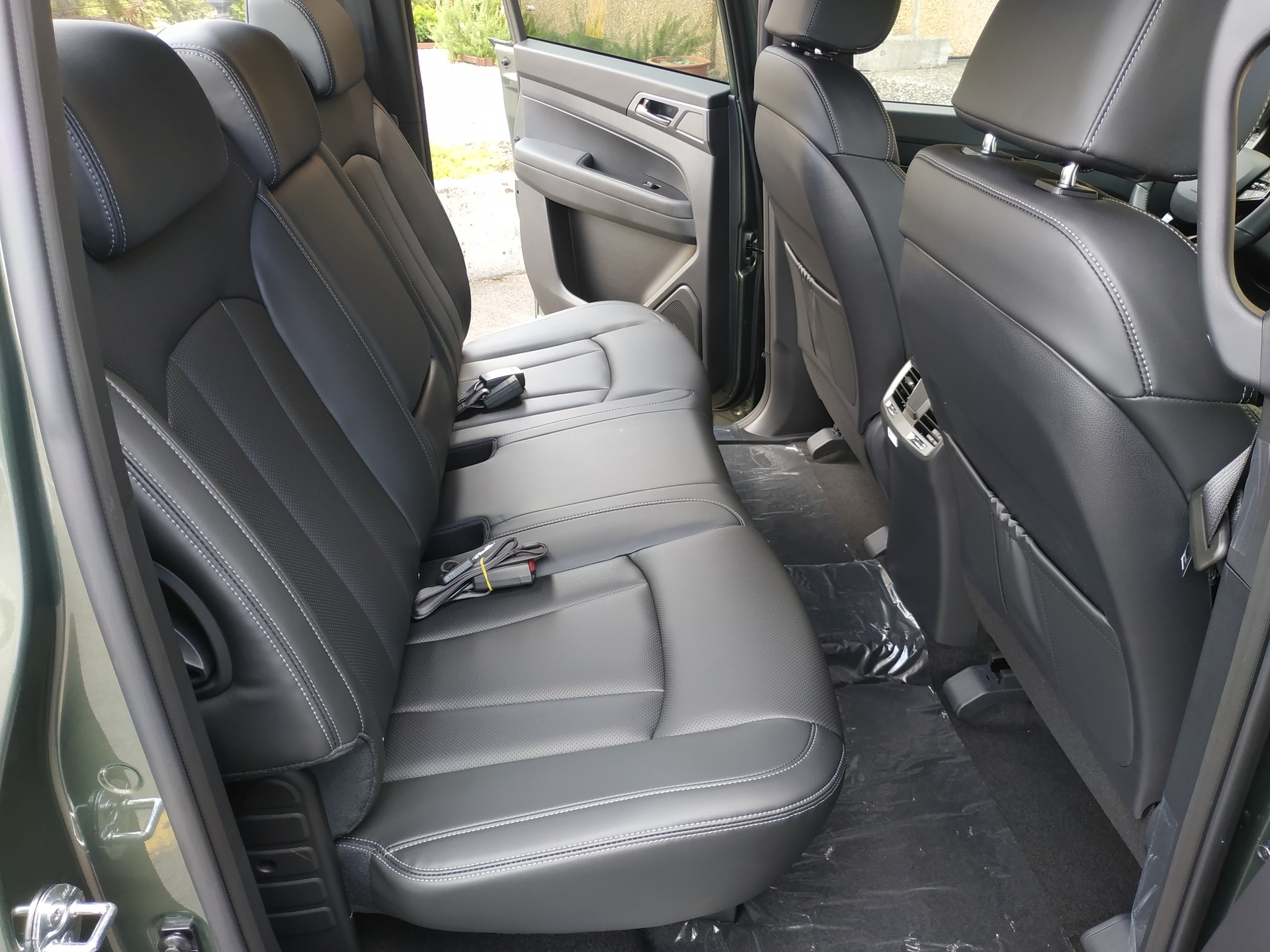 KGM-SsangYong Musso 2.2 Blackline 4WD Automat-image-20