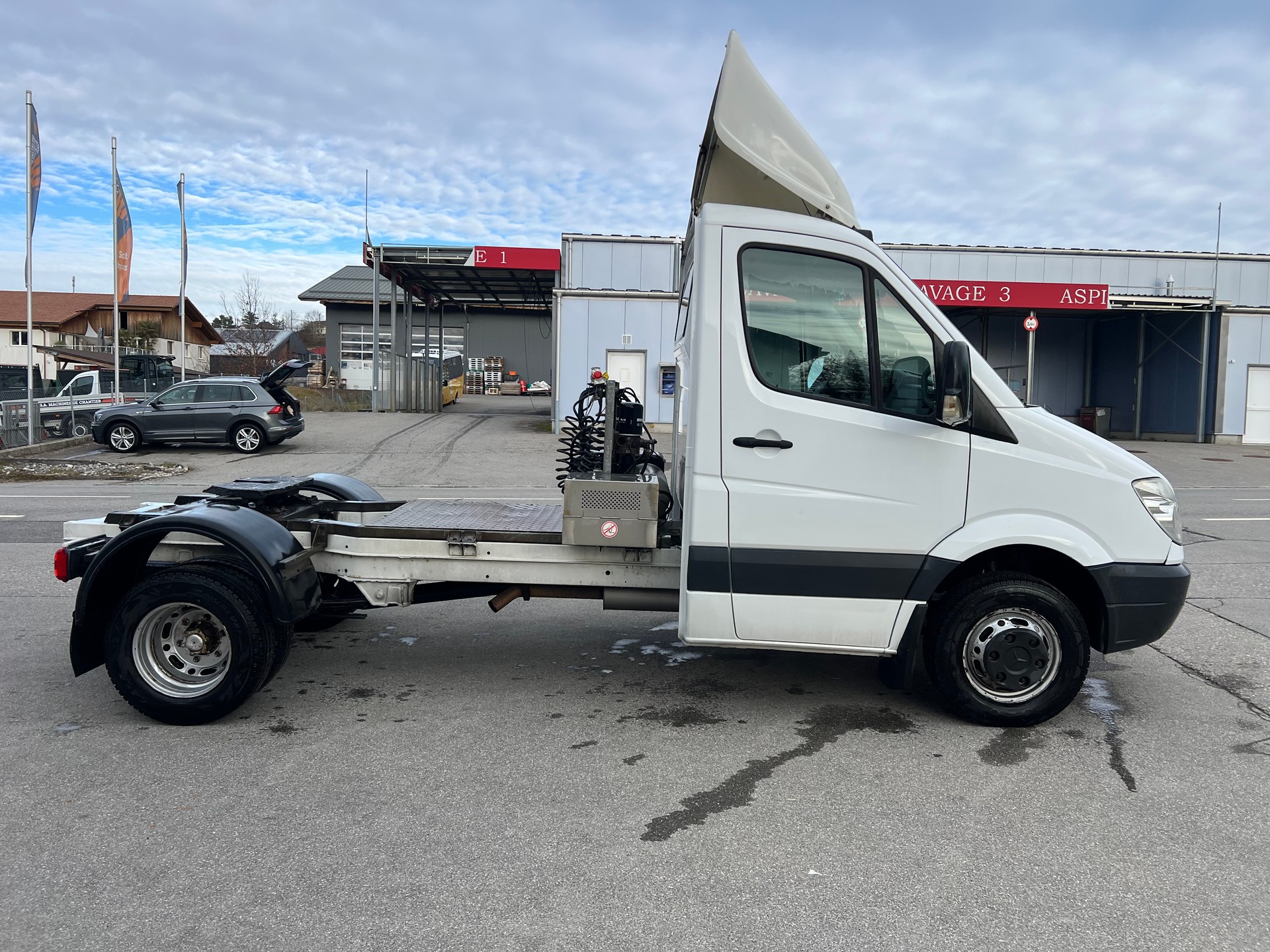 MERCEDES-BENZ Sprinter 519 CDI 3.0 V6 Diesel - Clima - Tracteur à sellette-image-7