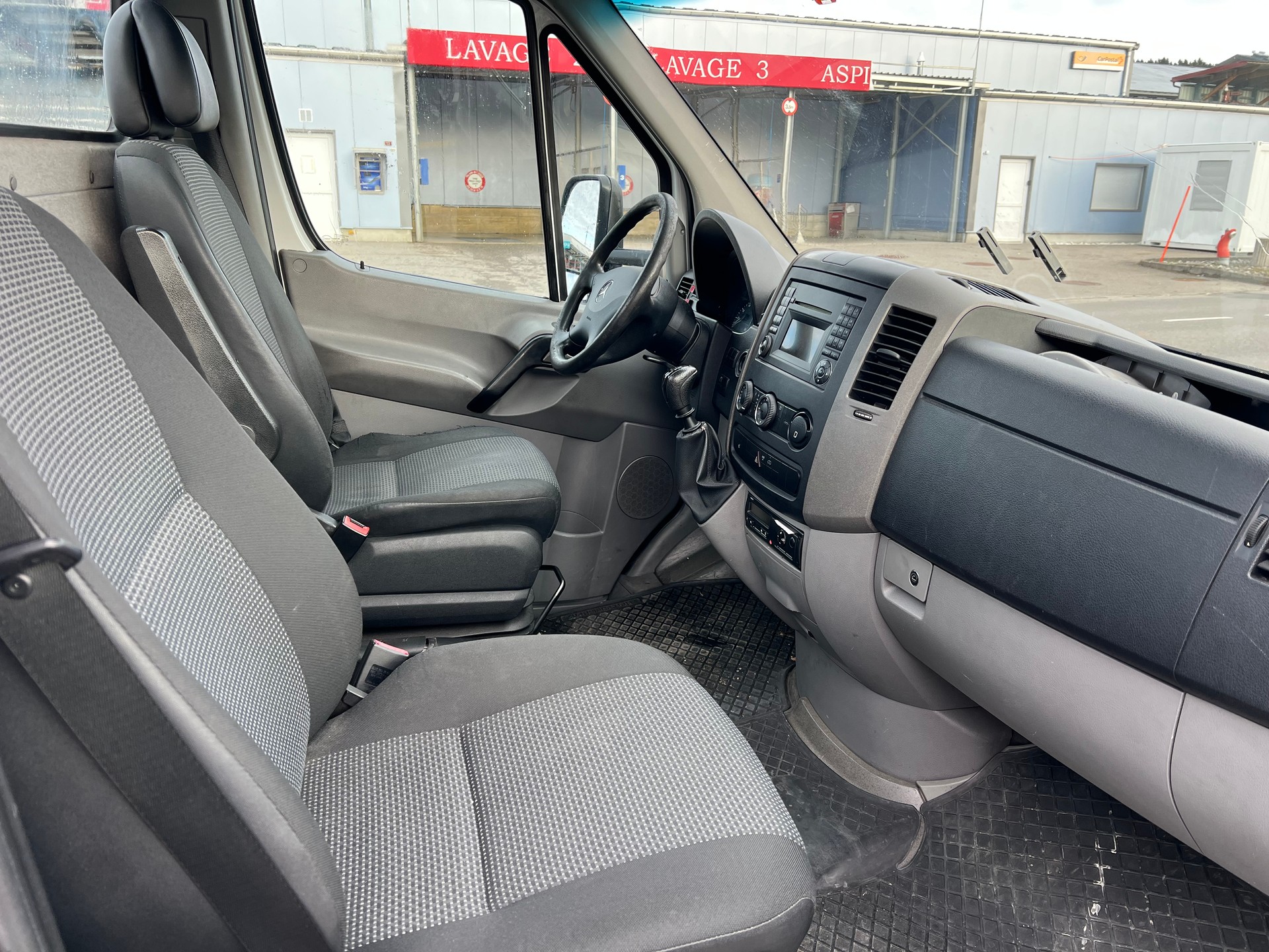 MERCEDES-BENZ Sprinter 519 CDI 3.0 V6 Diesel - Clima - Tracteur à sellette-image-8