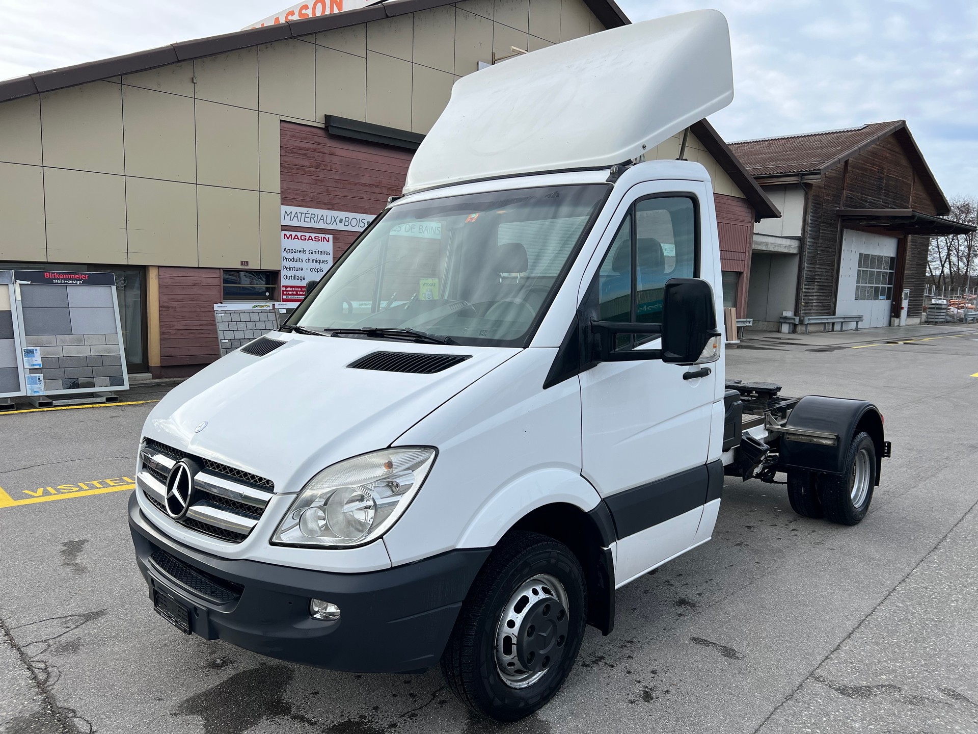 MERCEDES-BENZ Sprinter 519 CDI 3.0 V6 Diesel - Clima - Tracteur à sellette-image-0