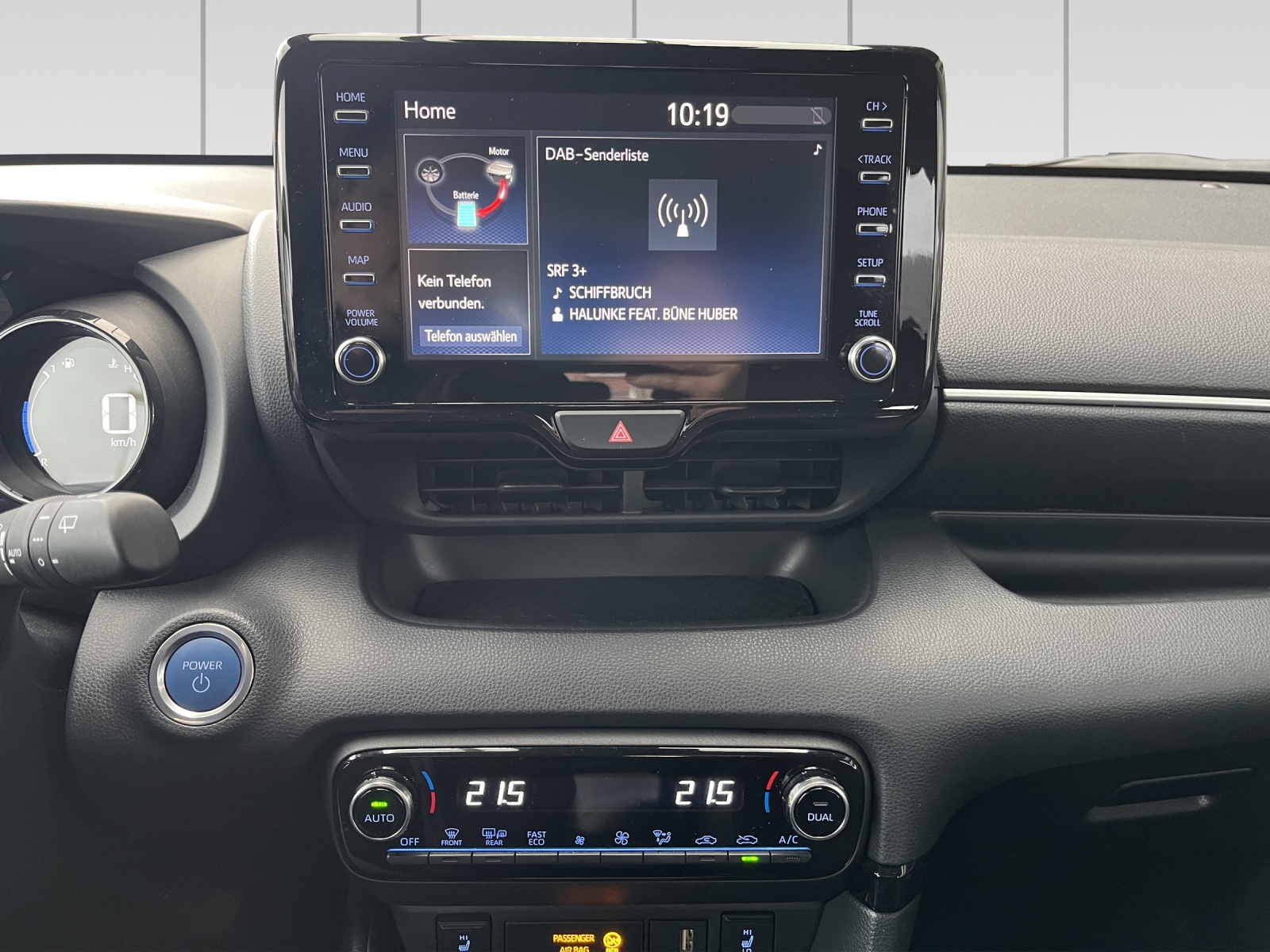 MAZDA 2 Hybrid Select-image-9