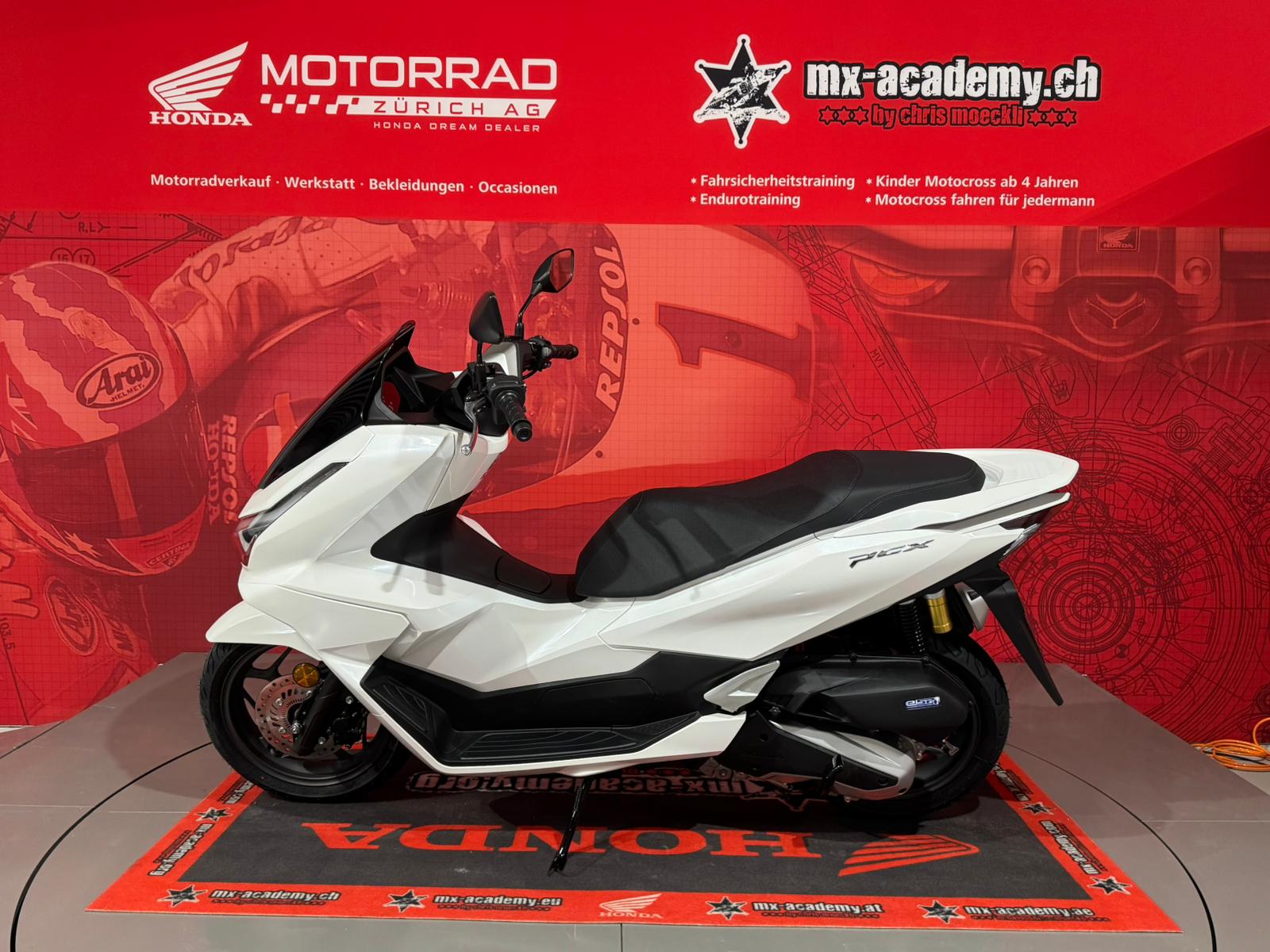 HONDA PCX 125 DX - *Neufahrzeug*-showroom-element-1