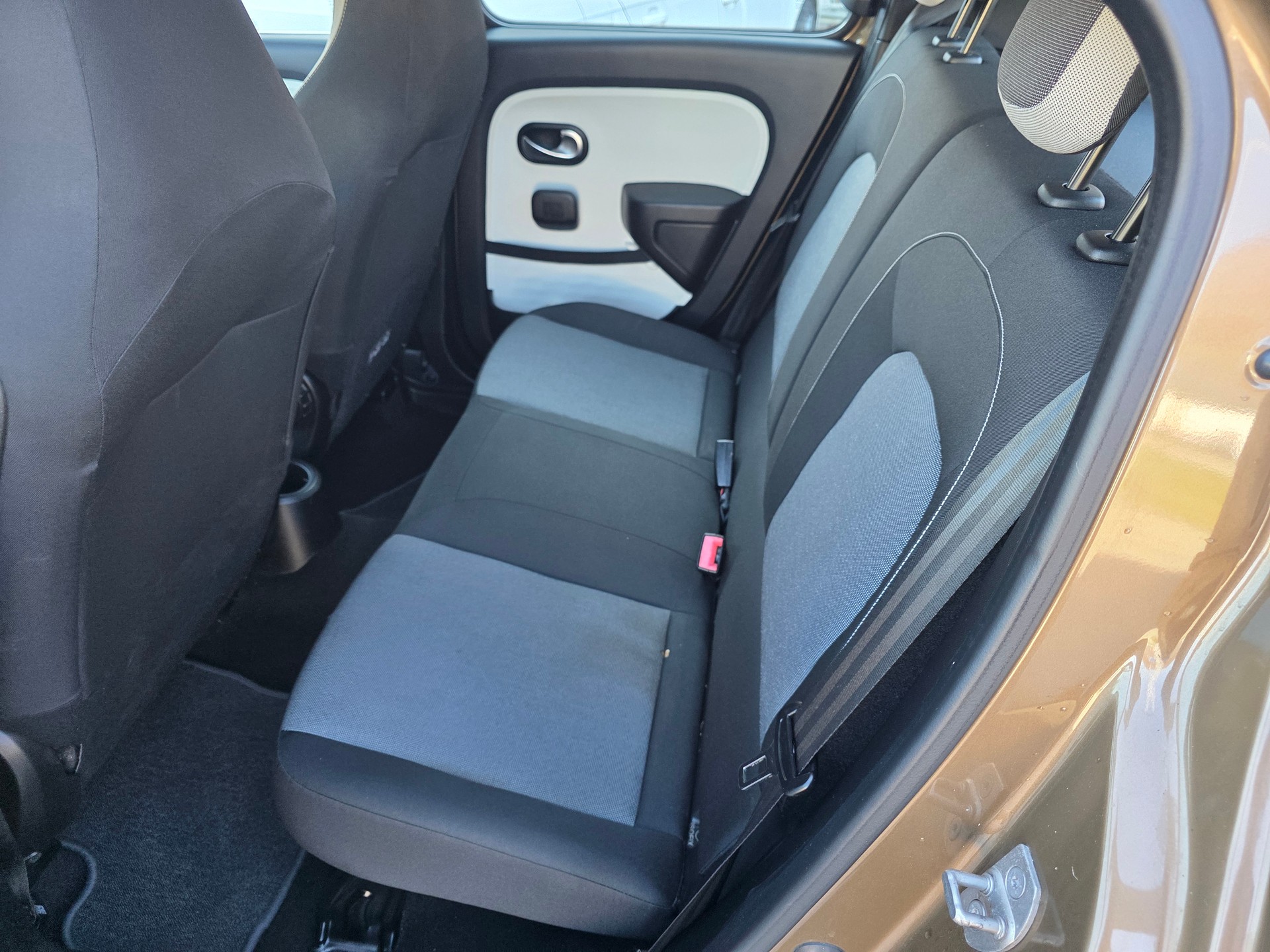 RENAULT Twingo 1.0 Life Frisch ab Mfk neue sommerreifen-image-9