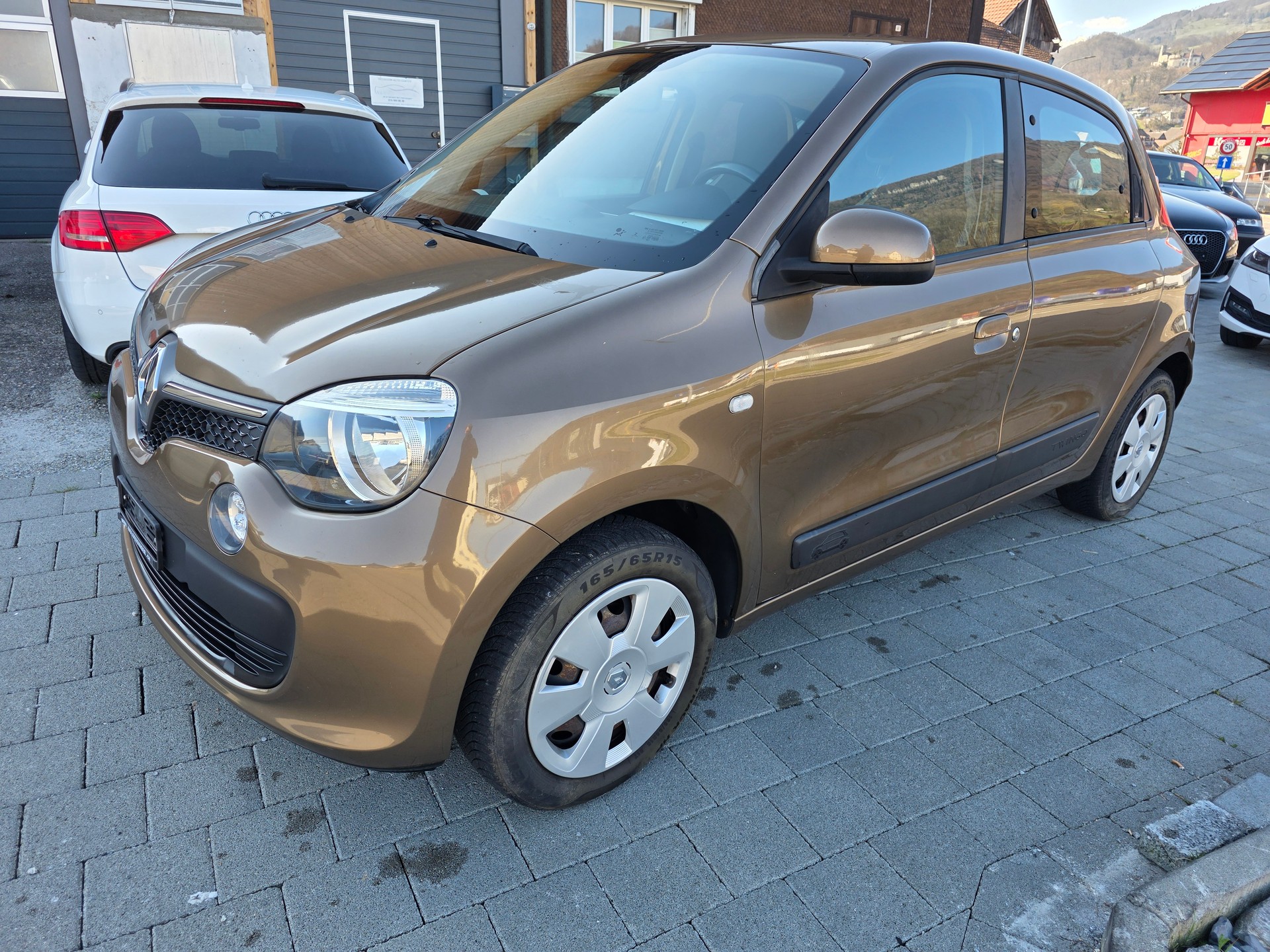RENAULT Twingo 1.0 Life Frisch ab Mfk neue sommerreifen-image-10