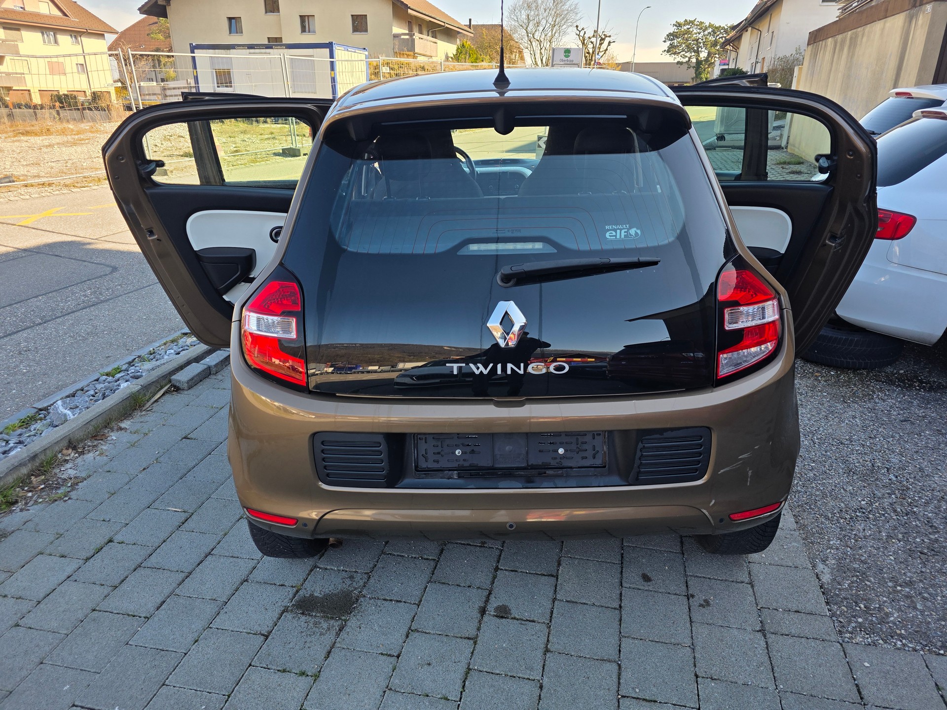 RENAULT Twingo 1.0 Life Frisch ab Mfk neue sommerreifen-image-11