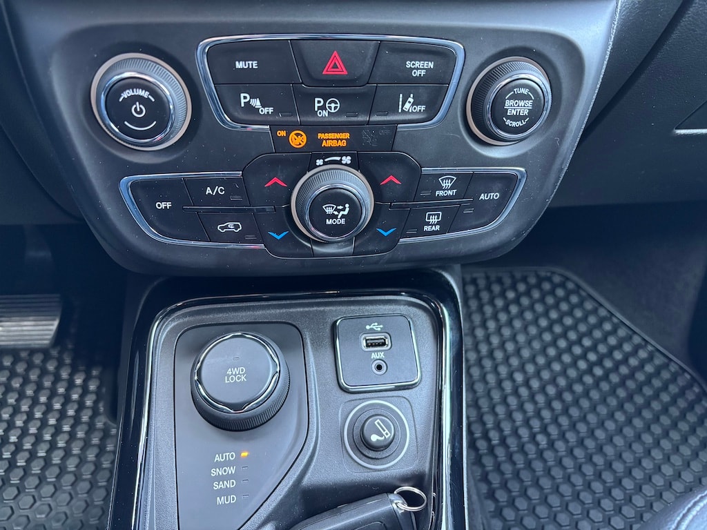 JEEP Compass 2.0CRD Limited AWD 9ATX-image-12