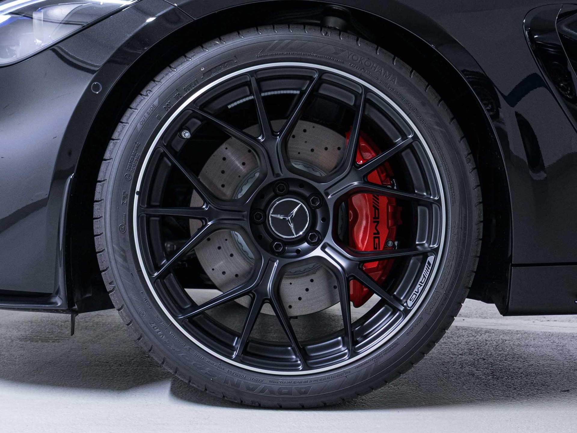 MERCEDES-BENZ CLE 53 AMG 4MATIC+ Cabriolet-image-12