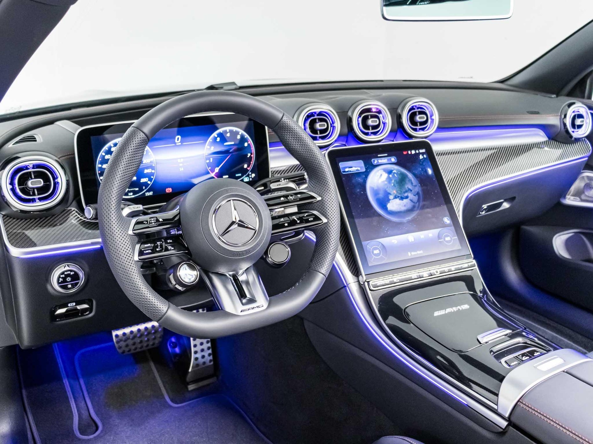 MERCEDES-BENZ CLE 53 AMG 4MATIC+ Cabriolet-image-8